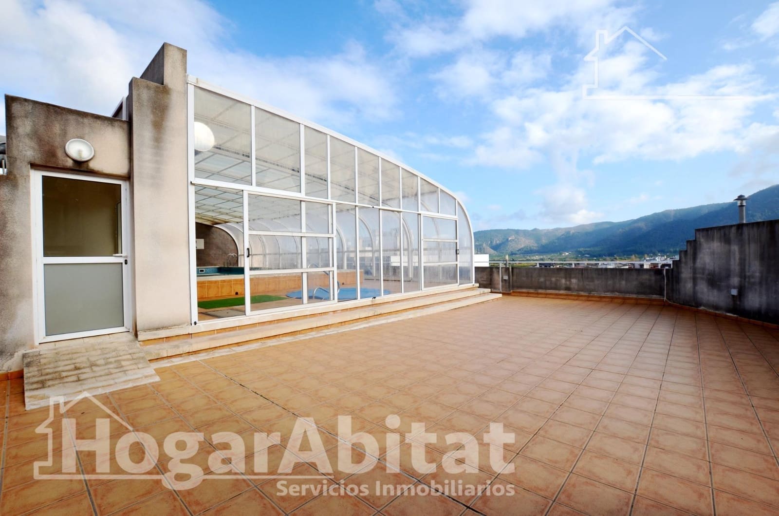 3 quarto Penthouse para venda em Simat de la Valldigna com piscina - 140 000 € (Ref: 9674290)