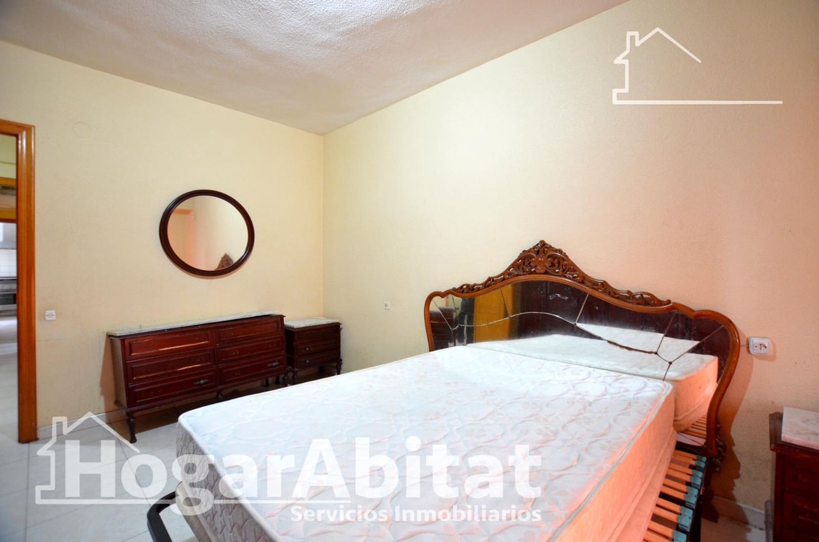 4 bedroom Flat for sale in Gandia - € 120,000 (Ref: 9674292)