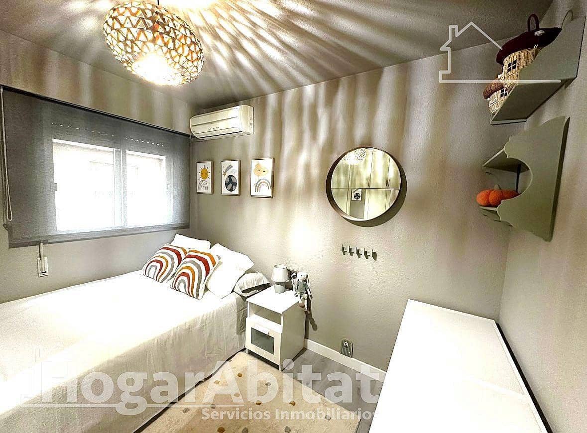 Piso de 3 habitaciones en València ciudad en venta con garaje - 375.000 € (Ref: 9677543)