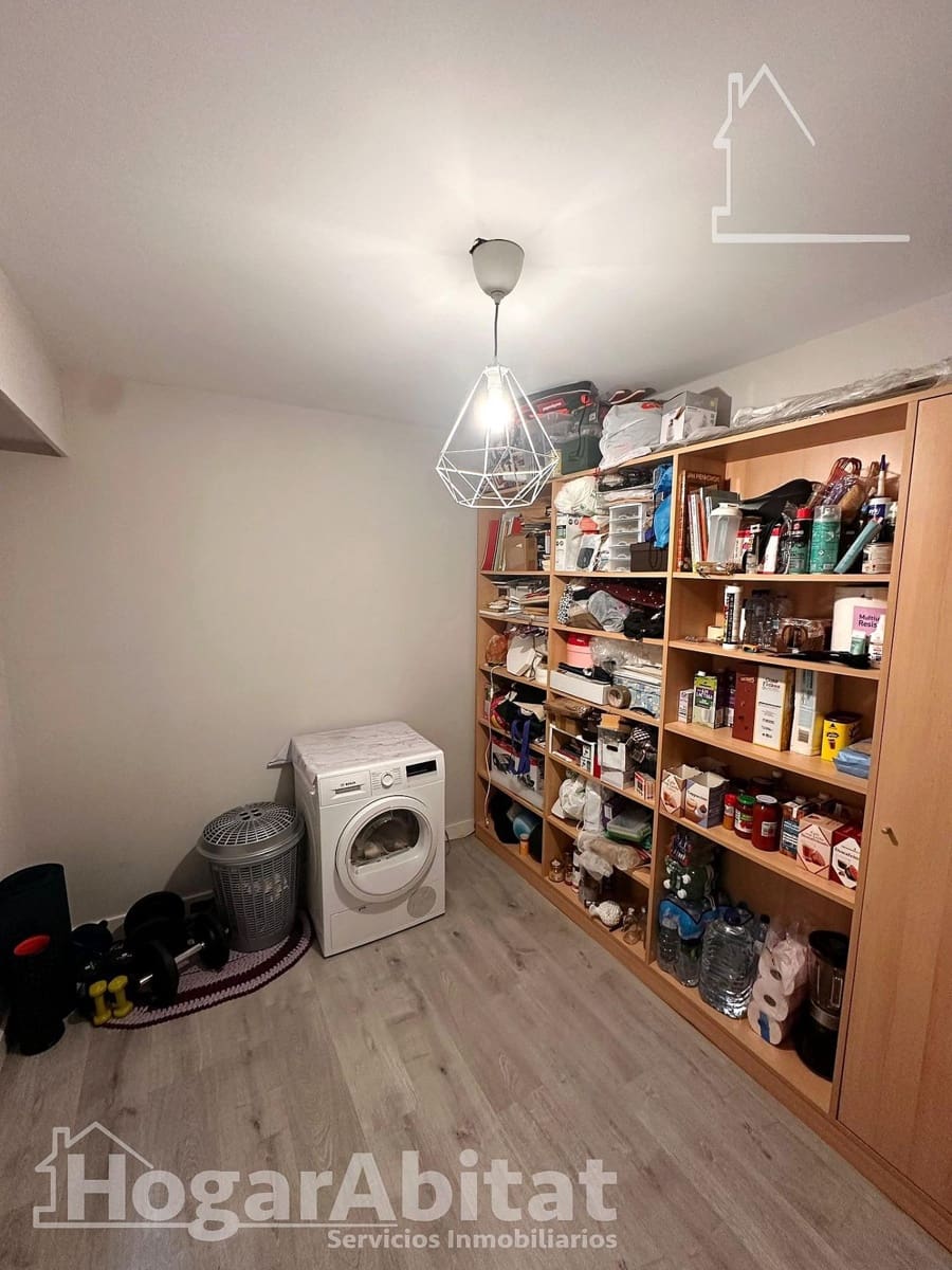 Piso de 3 habitaciones en València ciudad en venta con garaje - 375.000 € (Ref: 9677543)