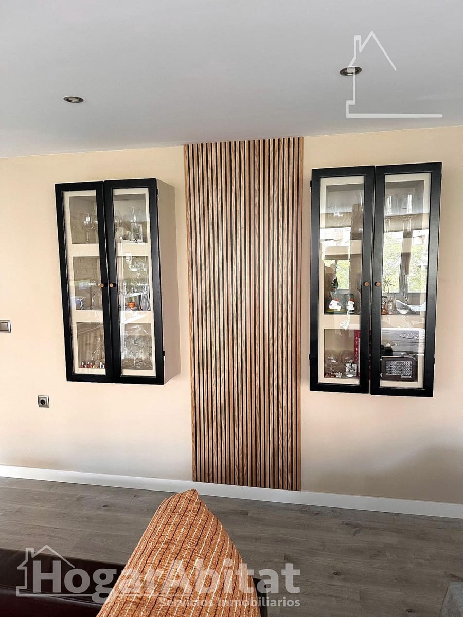 Piso de 3 habitaciones en València ciudad en venta con garaje - 375.000 € (Ref: 9677543)