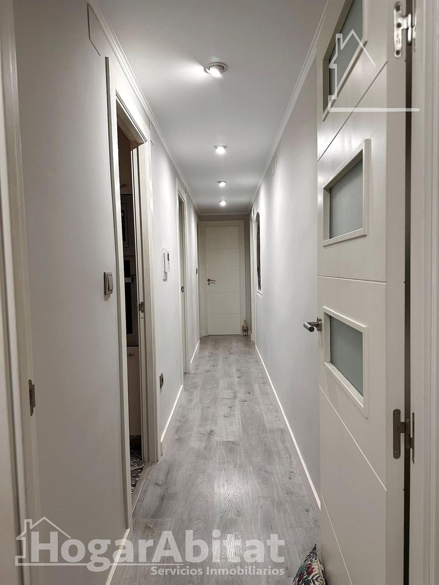 Piso de 3 habitaciones en València ciudad en venta con garaje - 375.000 € (Ref: 9677543)