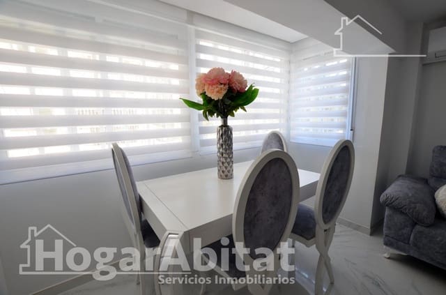 3 bedroom Flat for sale in Colonia Requena, Alicante / Alacant city - € 130,000 (Ref: 9677544)