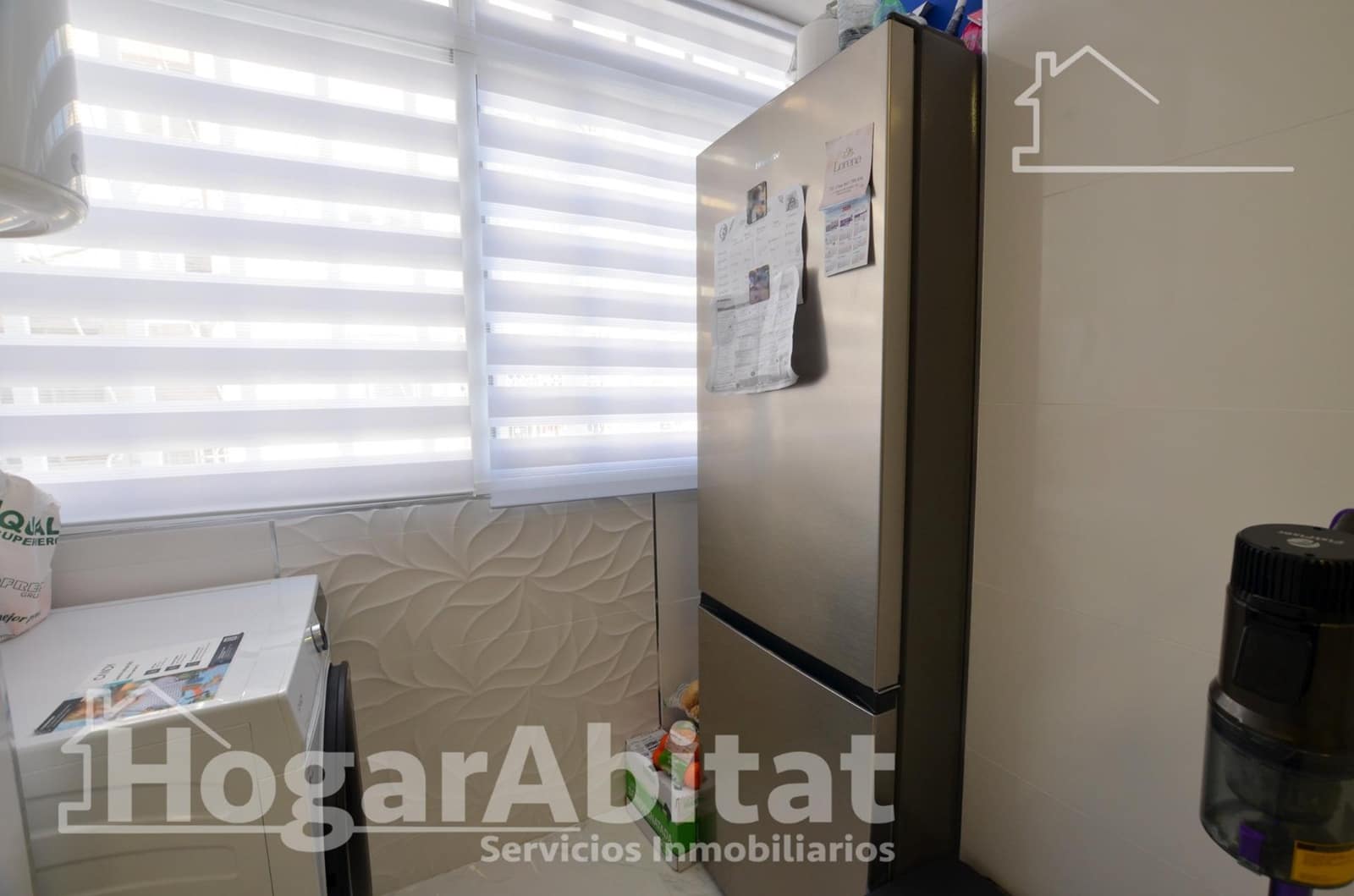 3 bedroom Flat for sale in Alicante / Alacant city - € 130,000 (Ref: 9677544)