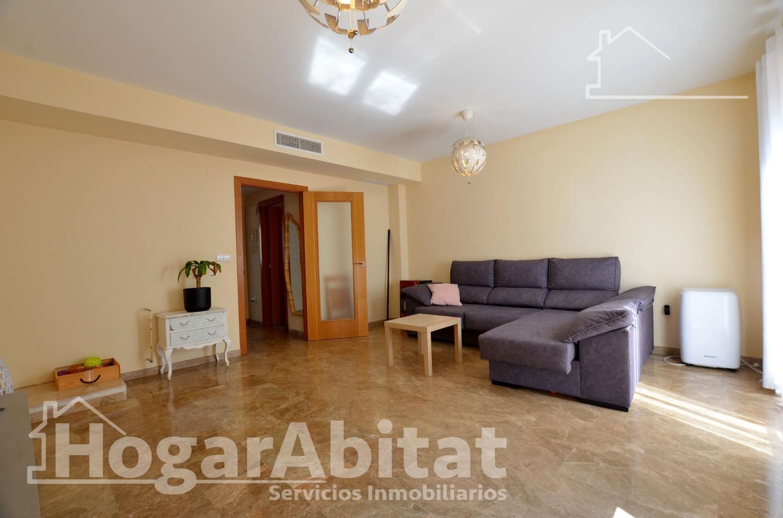 3 sypialnia Dom szeregowy na sprzedaż w Favara z basenem garażem - 220 000 € (Ref: 9679909)