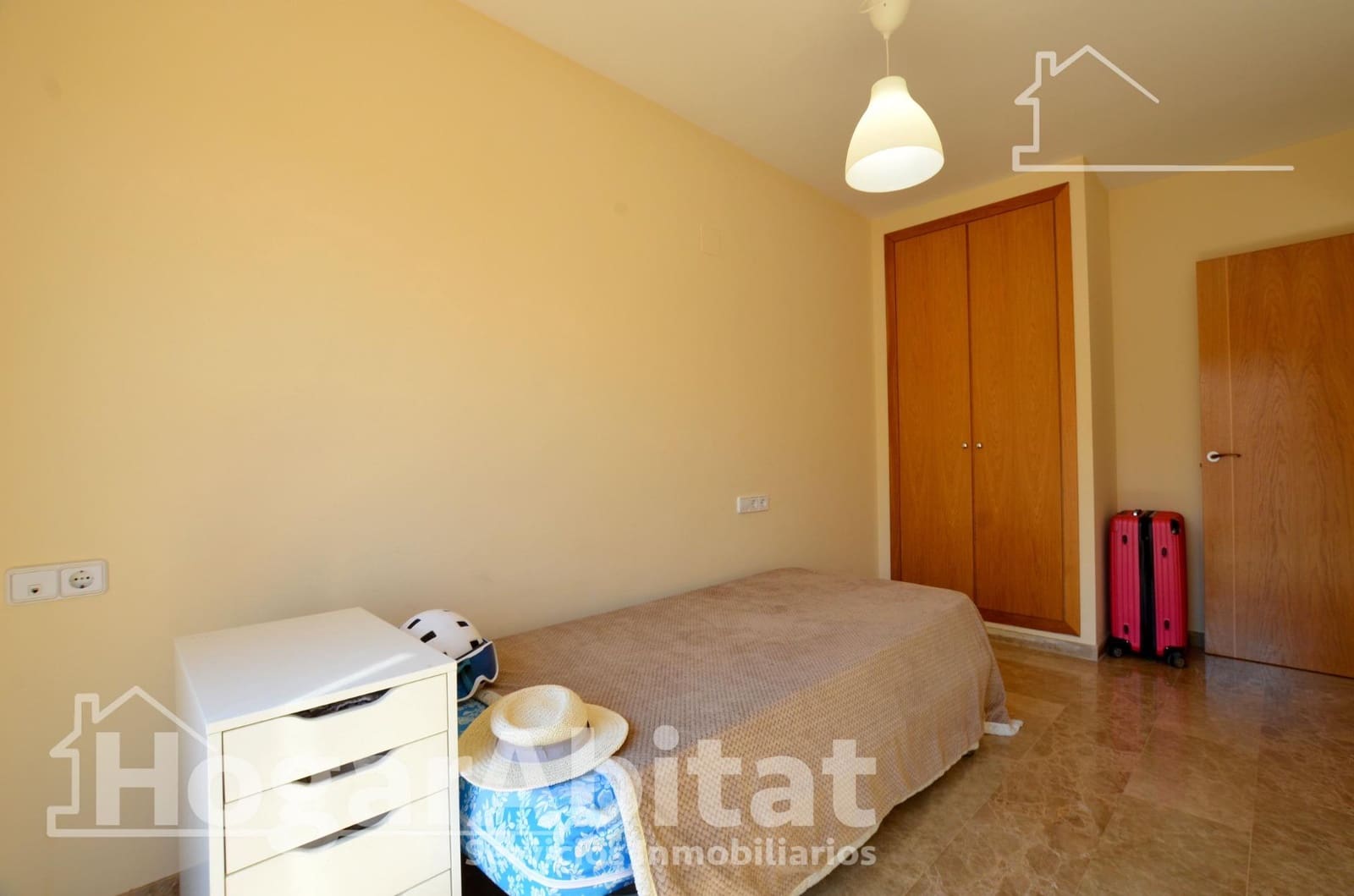 3 sypialnia Dom szeregowy na sprzedaż w Favara z basenem garażem - 220 000 € (Ref: 9679909)