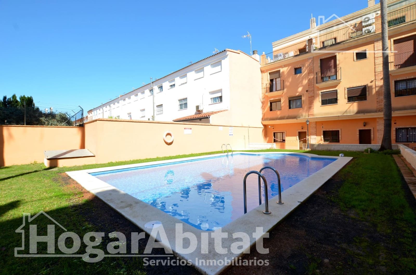 3 sypialnia Dom szeregowy na sprzedaż w Favara z basenem garażem - 220 000 € (Ref: 9679909)