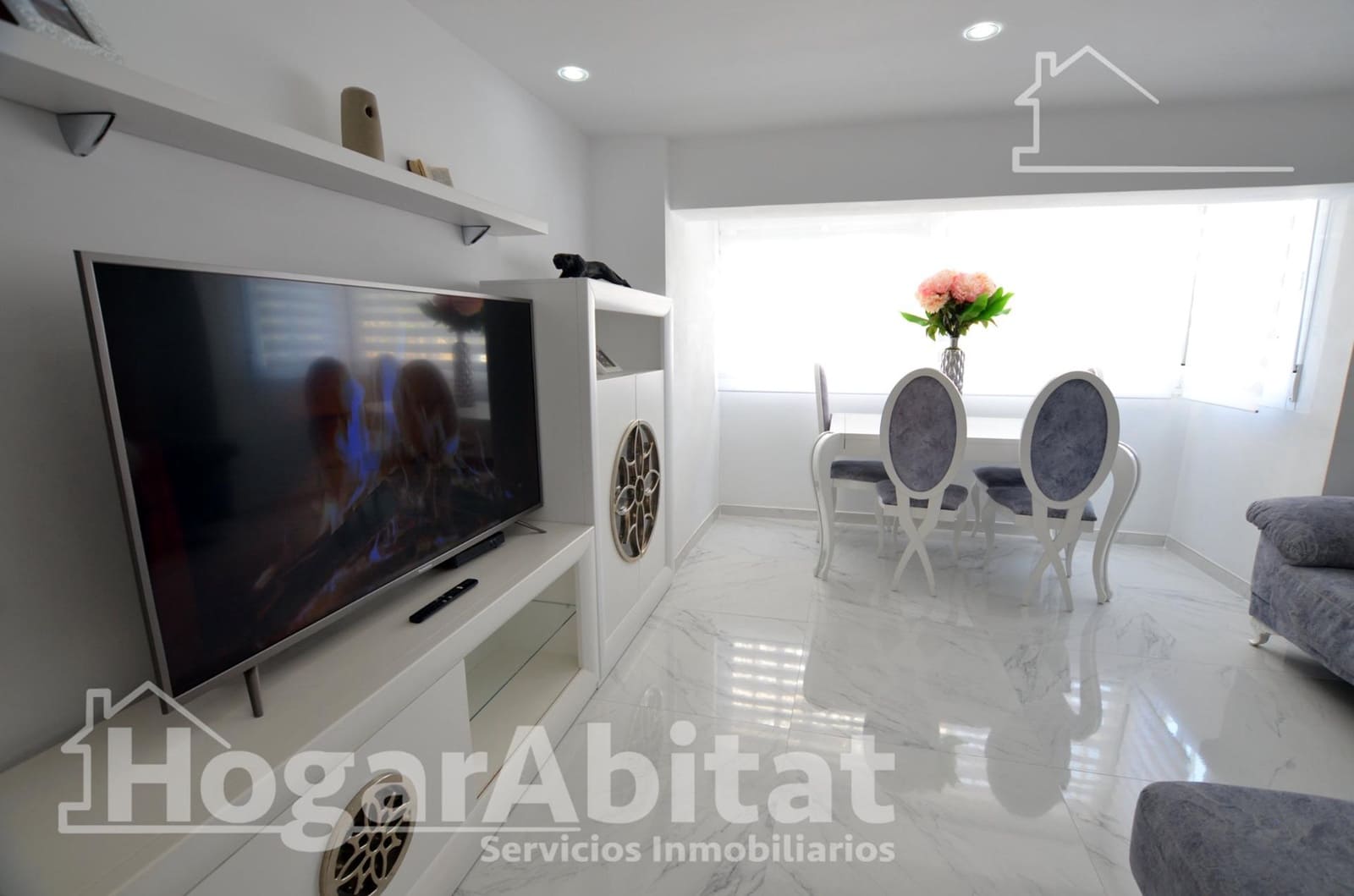 3 bedroom Flat for sale in Alicante / Alacant city - € 130,000 (Ref: 9686500)