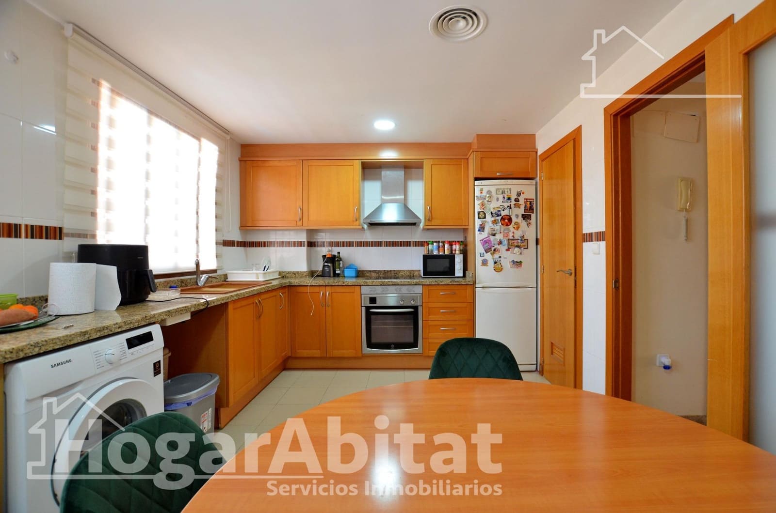 3 slaapkamer Rijtjeshuis te koop in Favara met zwembad garage - € 220.000 (Ref: 9686501)