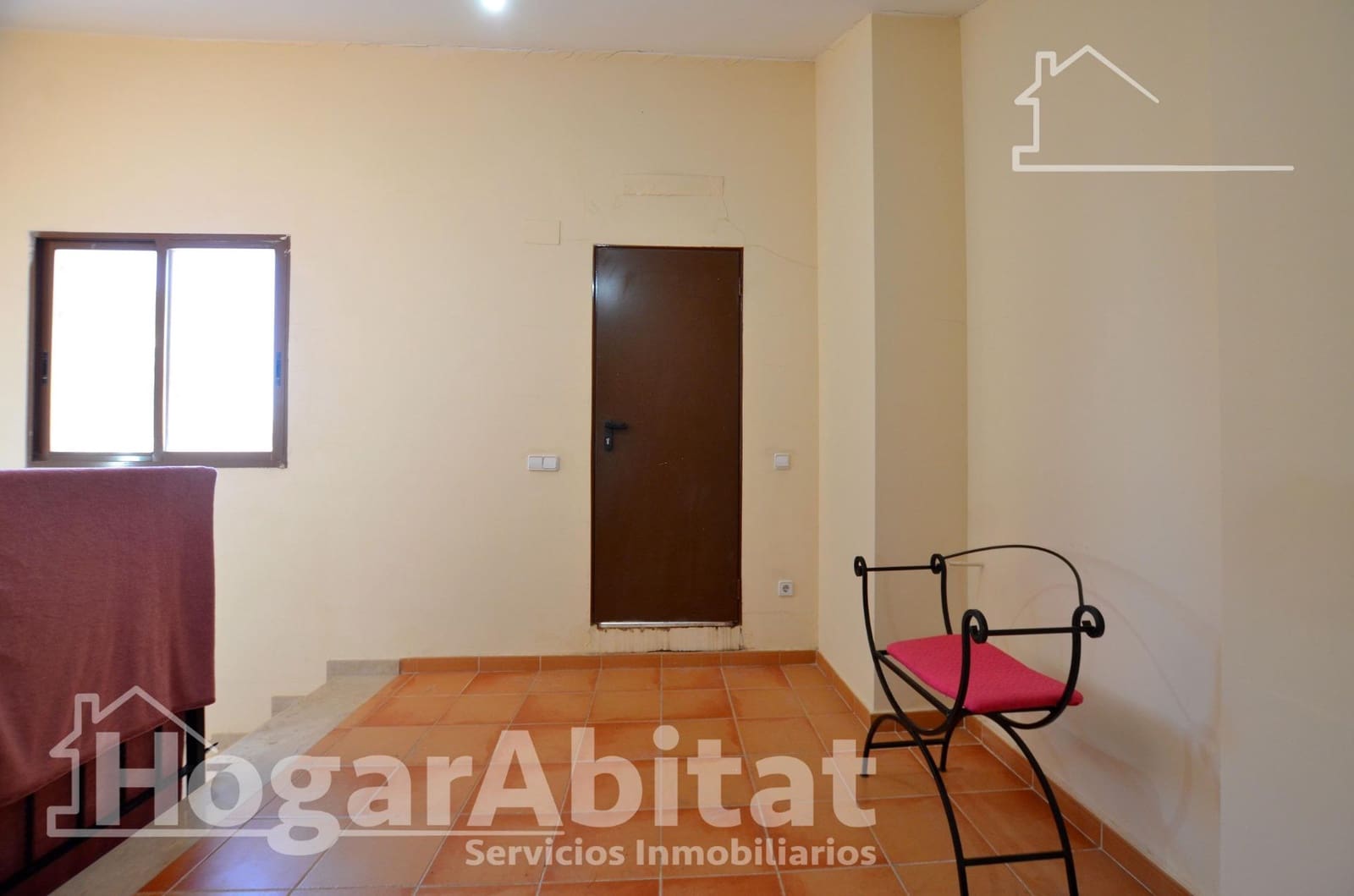 3 slaapkamer Rijtjeshuis te koop in Favara met zwembad garage - € 220.000 (Ref: 9686501)