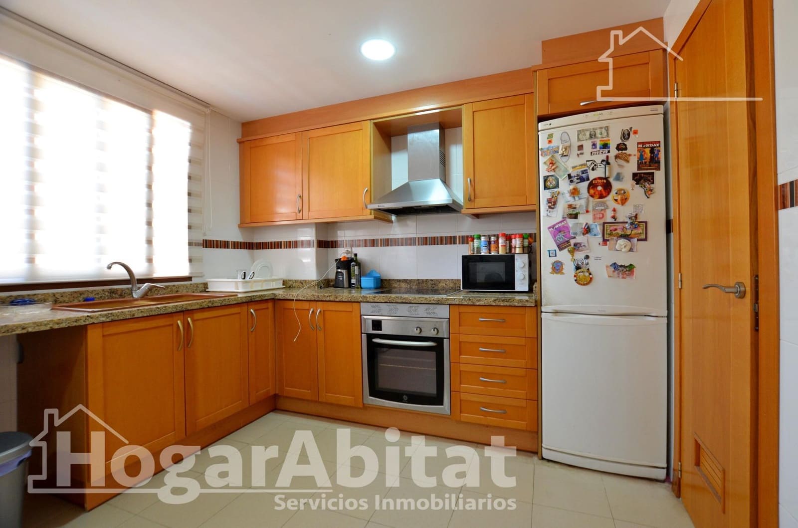 3 slaapkamer Rijtjeshuis te koop in Favara met zwembad garage - € 220.000 (Ref: 9686501)