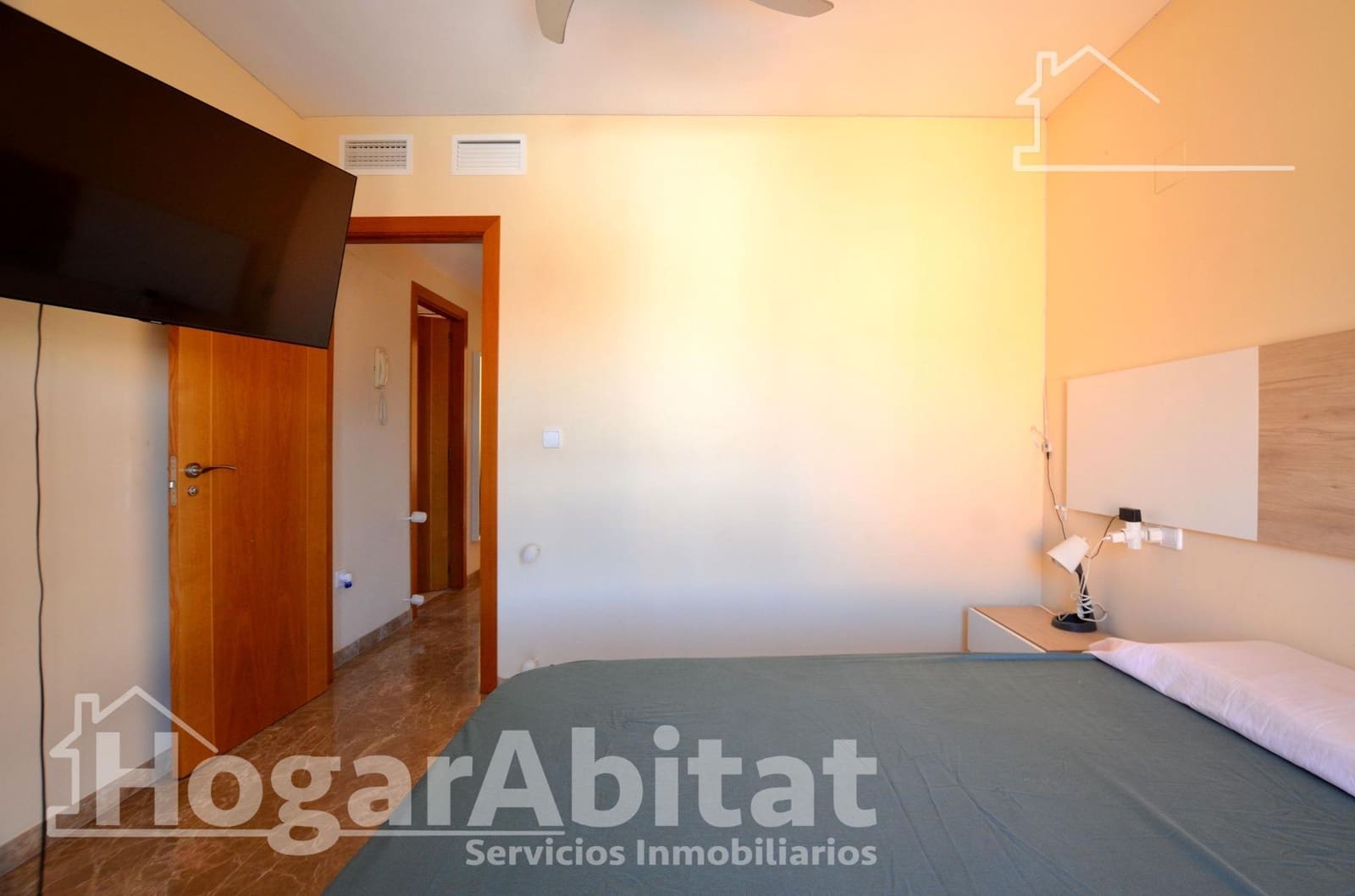 3 slaapkamer Rijtjeshuis te koop in Favara met zwembad garage - € 220.000 (Ref: 9686501)