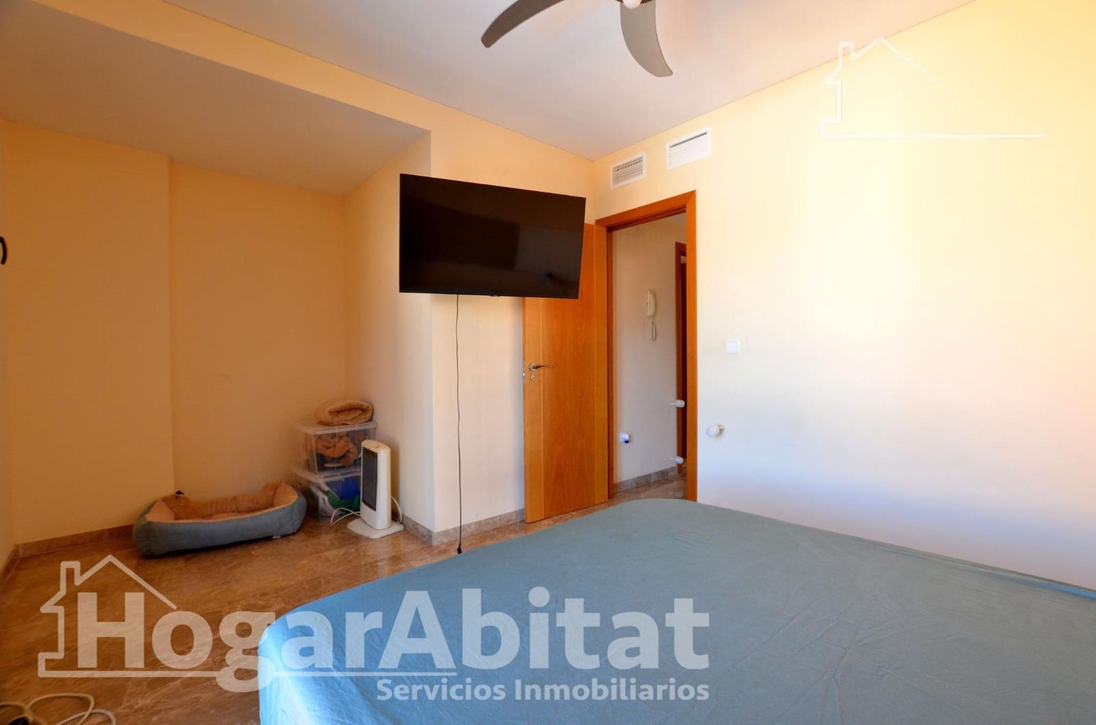 3 slaapkamer Rijtjeshuis te koop in Favara met zwembad garage - € 220.000 (Ref: 9686501)