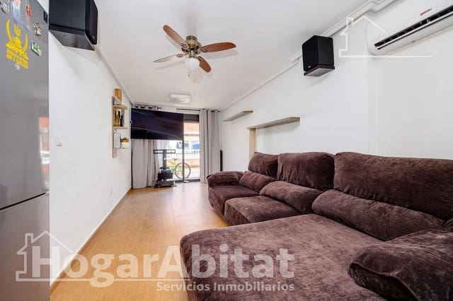 Piso de 3 habitaciones en Centro, Torrevieja en venta - 190.000 € (Ref: 9690664)