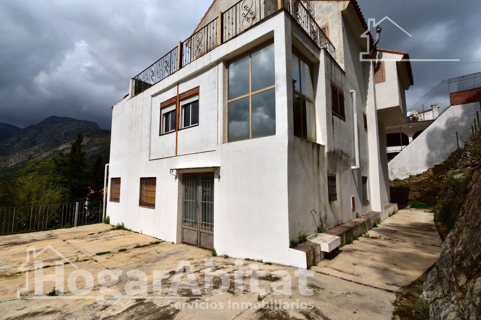 5 bedroom Villa for sale in Marchuquera with pool garage - € 360,000 (Ref: 9701677)