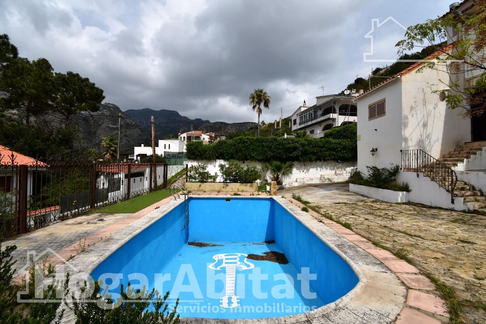 5 bedroom Villa for sale in Marchuquera with pool garage - € 360,000 (Ref: 9701677)