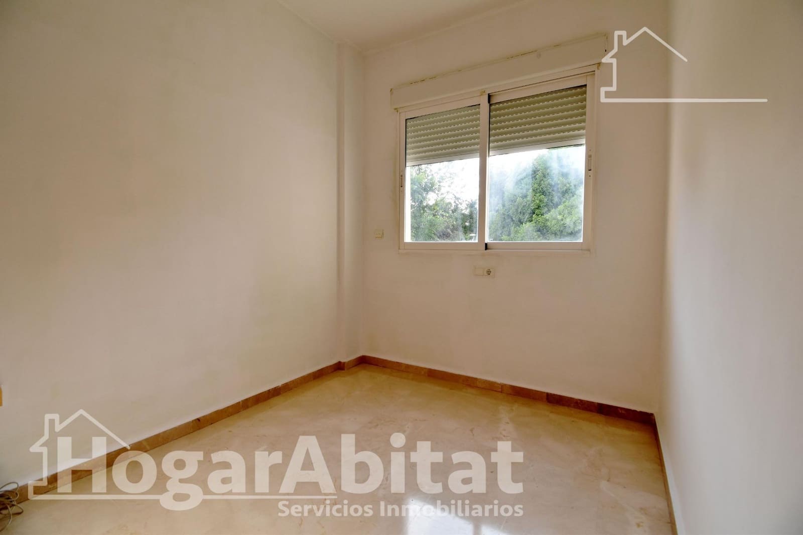 2 bedroom Flat for sale in Gandia with pool - € 220,000 (Ref: 9701687)