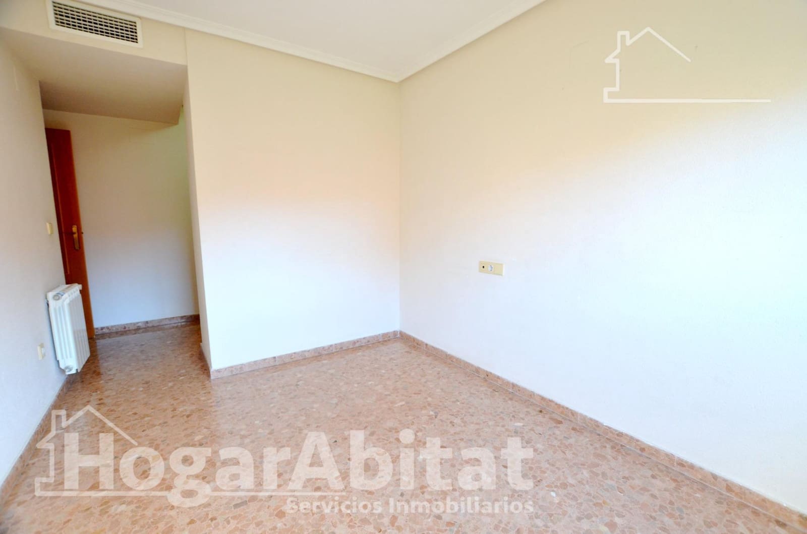 3 bedroom Flat for sale in Alicante / Alacant city with pool garage - € 365,000 (Ref: 9701691)