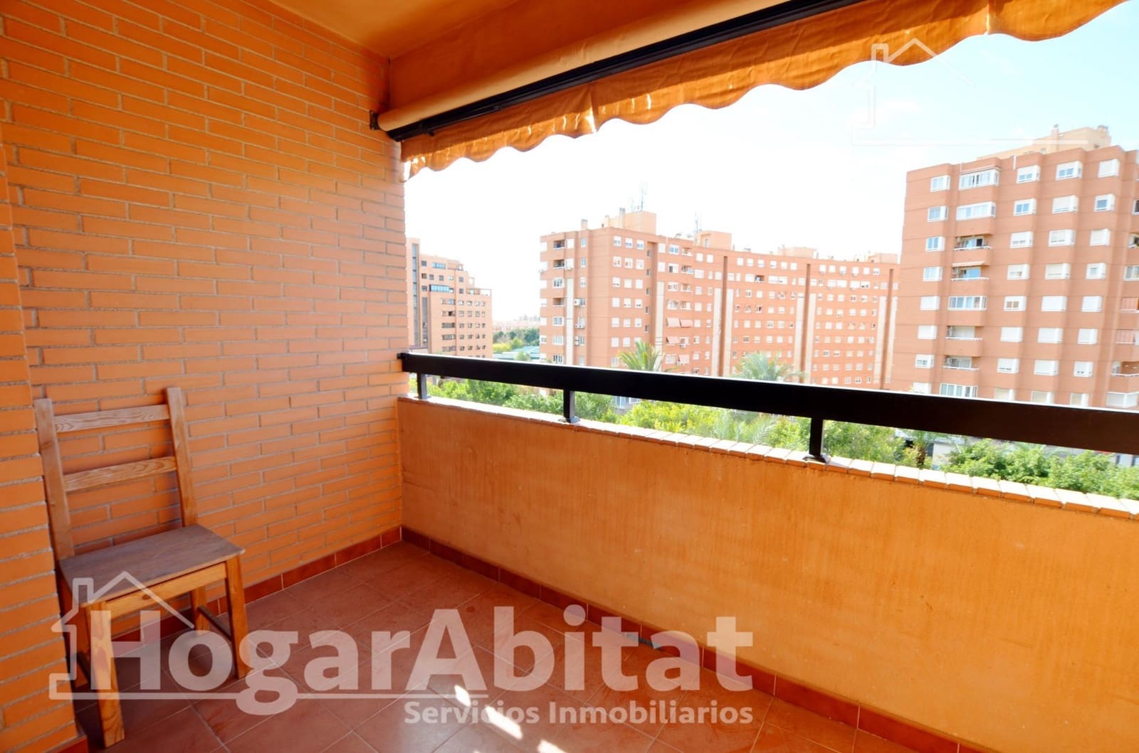 3 bedroom Flat for sale in Alicante / Alacant city with pool garage - € 365,000 (Ref: 9701691)