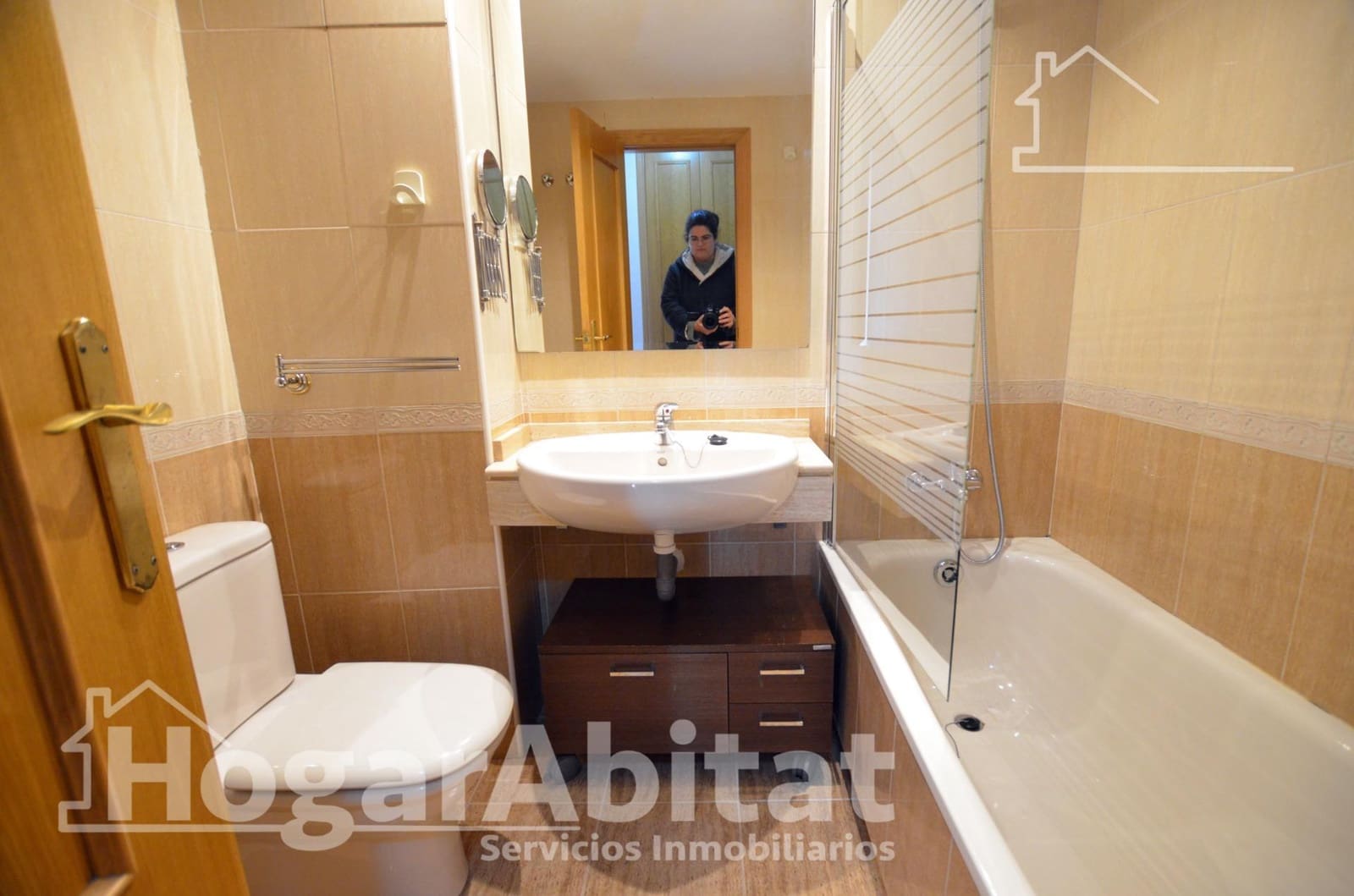 3 bedroom Flat for sale in Alicante / Alacant city with pool garage - € 365,000 (Ref: 9701691)