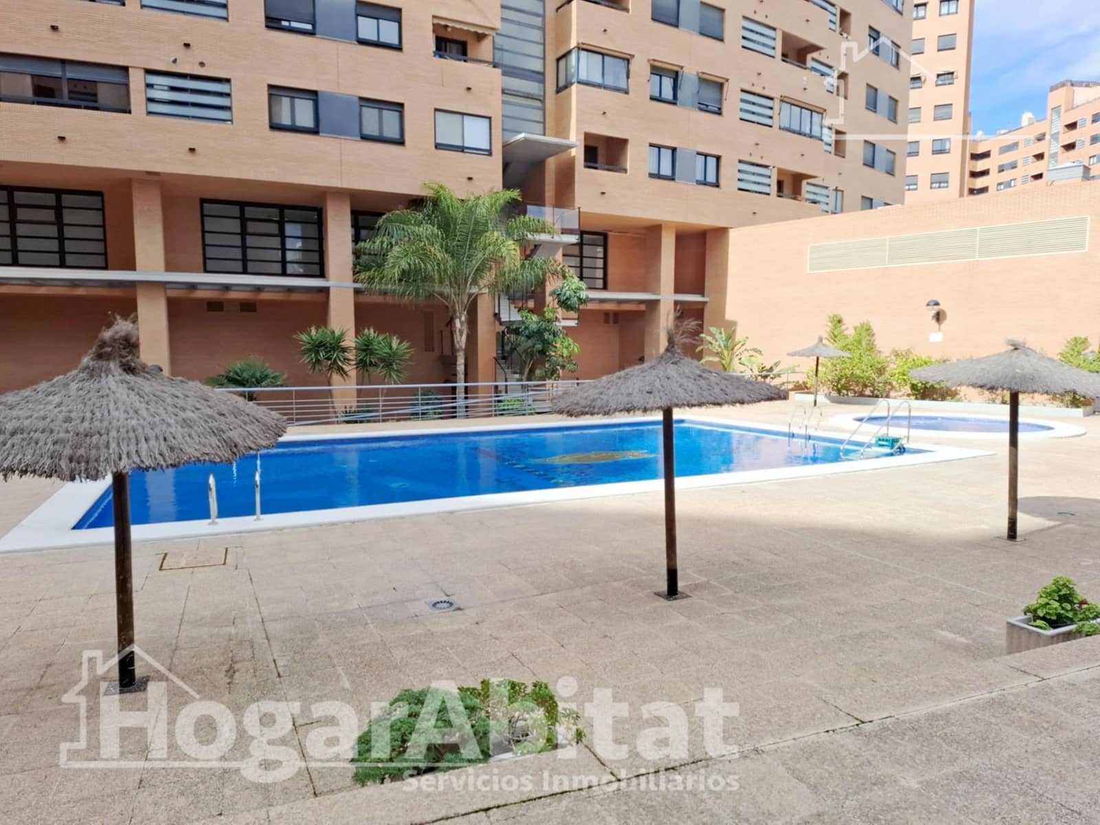 3 bedroom Flat for sale in Alicante / Alacant city with pool garage - € 365,000 (Ref: 9701691)