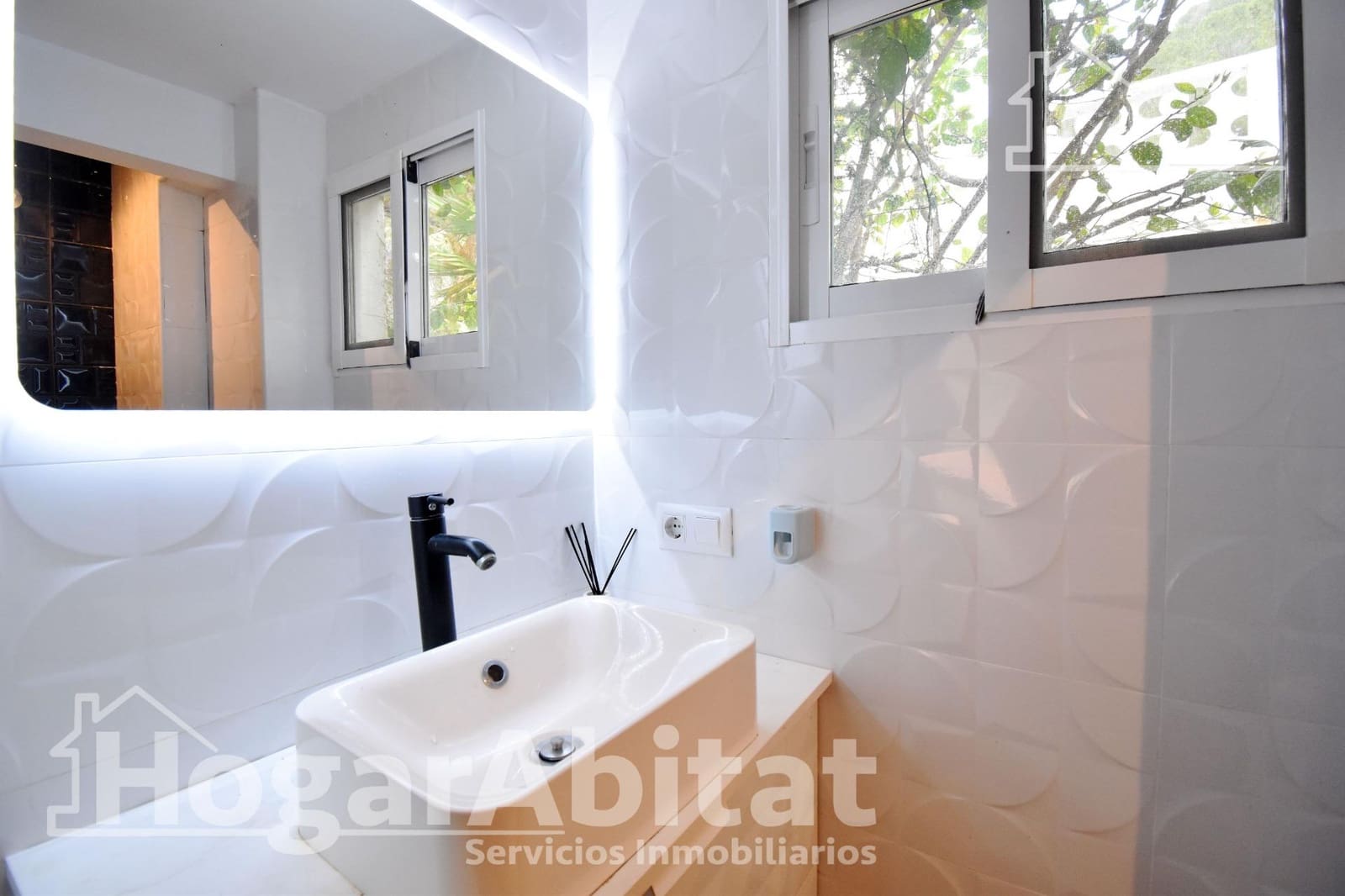 4 bedroom Villa for sale in Marchuquera with pool garage - € 310,000 (Ref: 9701692)