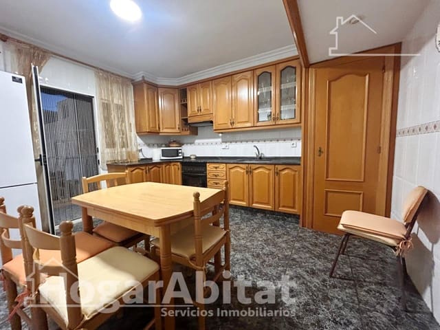 4 soveværelse Lejlighed til salg i Sagunto / Sagunt - € 199.000 (Ref: 9701695)