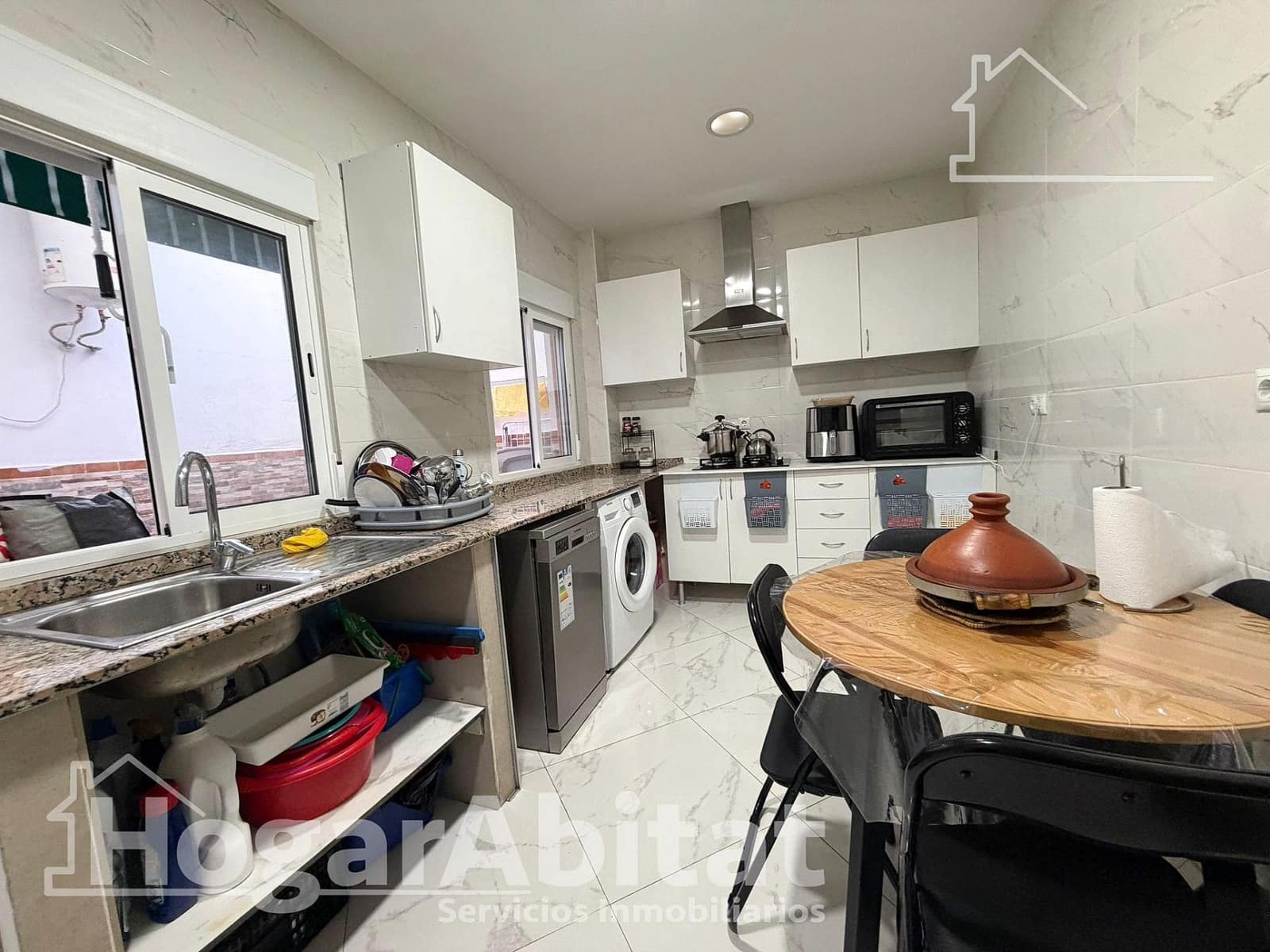 3 bedroom Flat for sale in Sagunto / Sagunt - € 180,000 (Ref: 9701697)