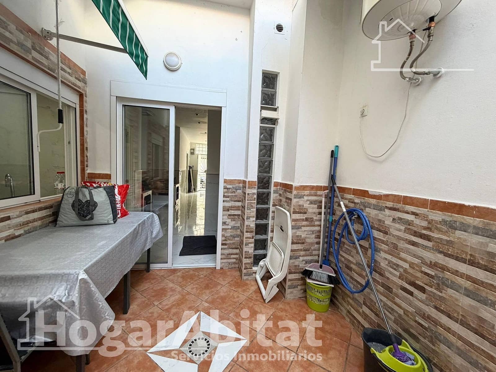 3 bedroom Flat for sale in Sagunto / Sagunt - € 180,000 (Ref: 9701697)