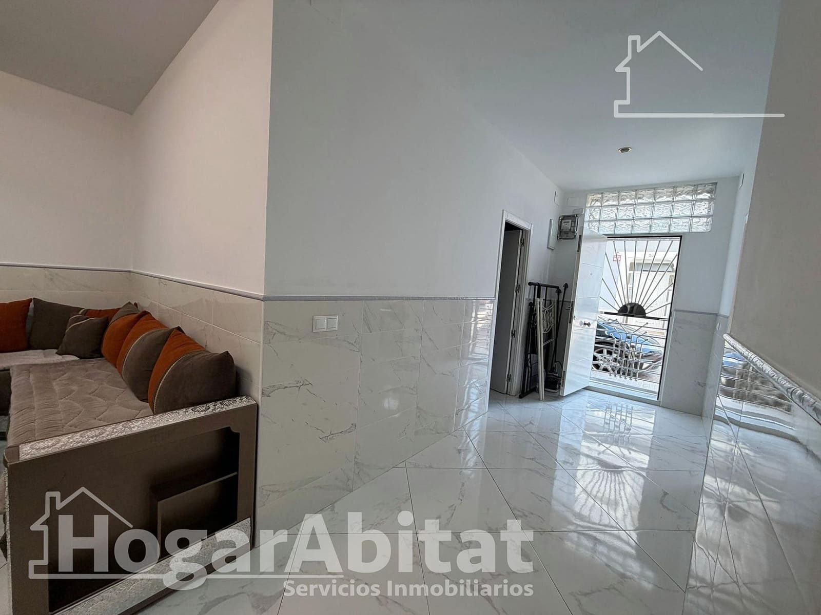 3 bedroom Flat for sale in Sagunto / Sagunt - € 180,000 (Ref: 9701697)