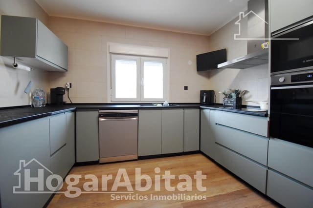 2 slaapkamer Villa te koop in Gandia met zwembad garage - € 298.000 (Ref: 9712009)