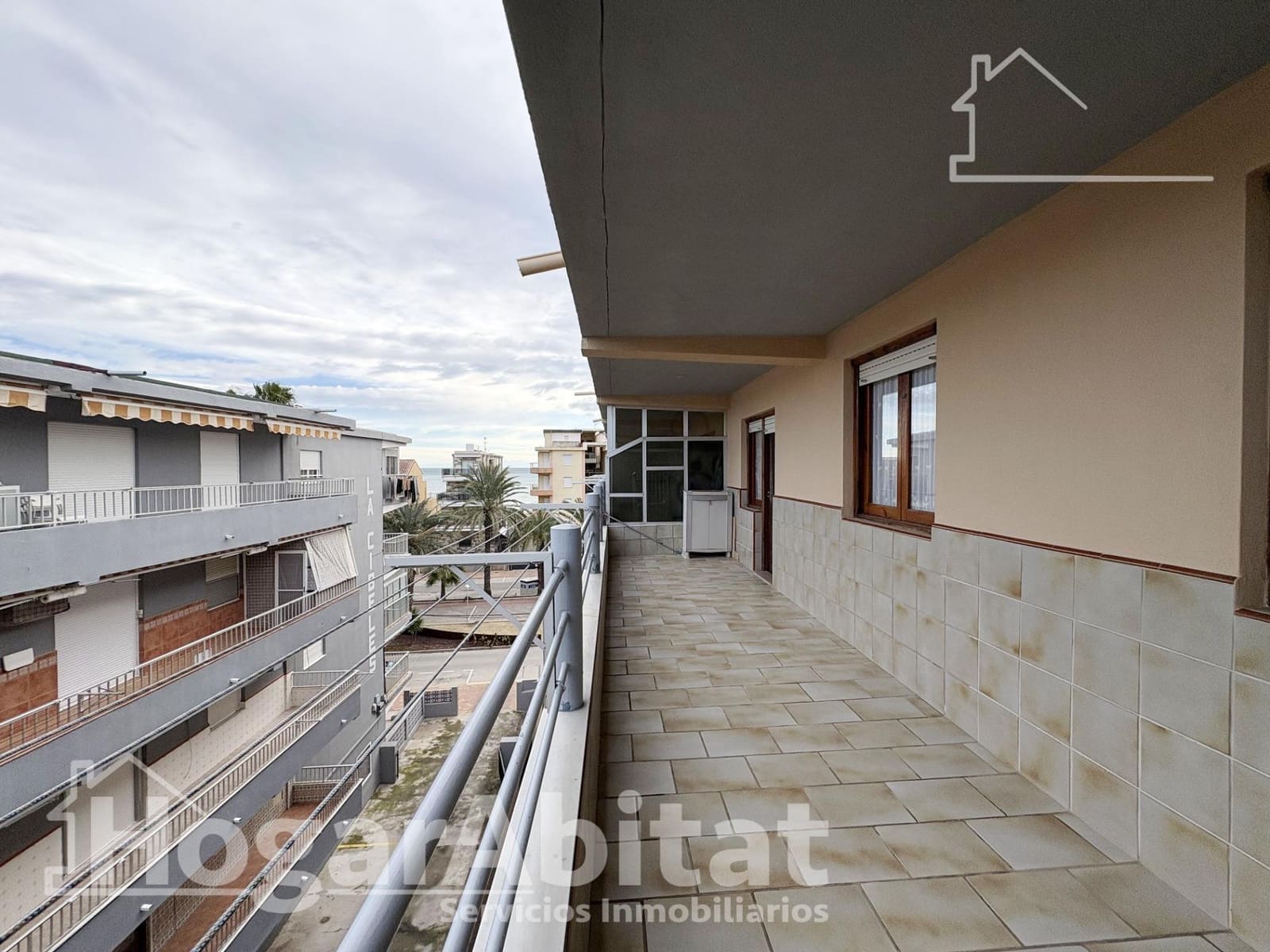 3 slaapkamer Flat te koop in Tavernes de la Valldigna met garage - € 123.000 (Ref: 9712010)