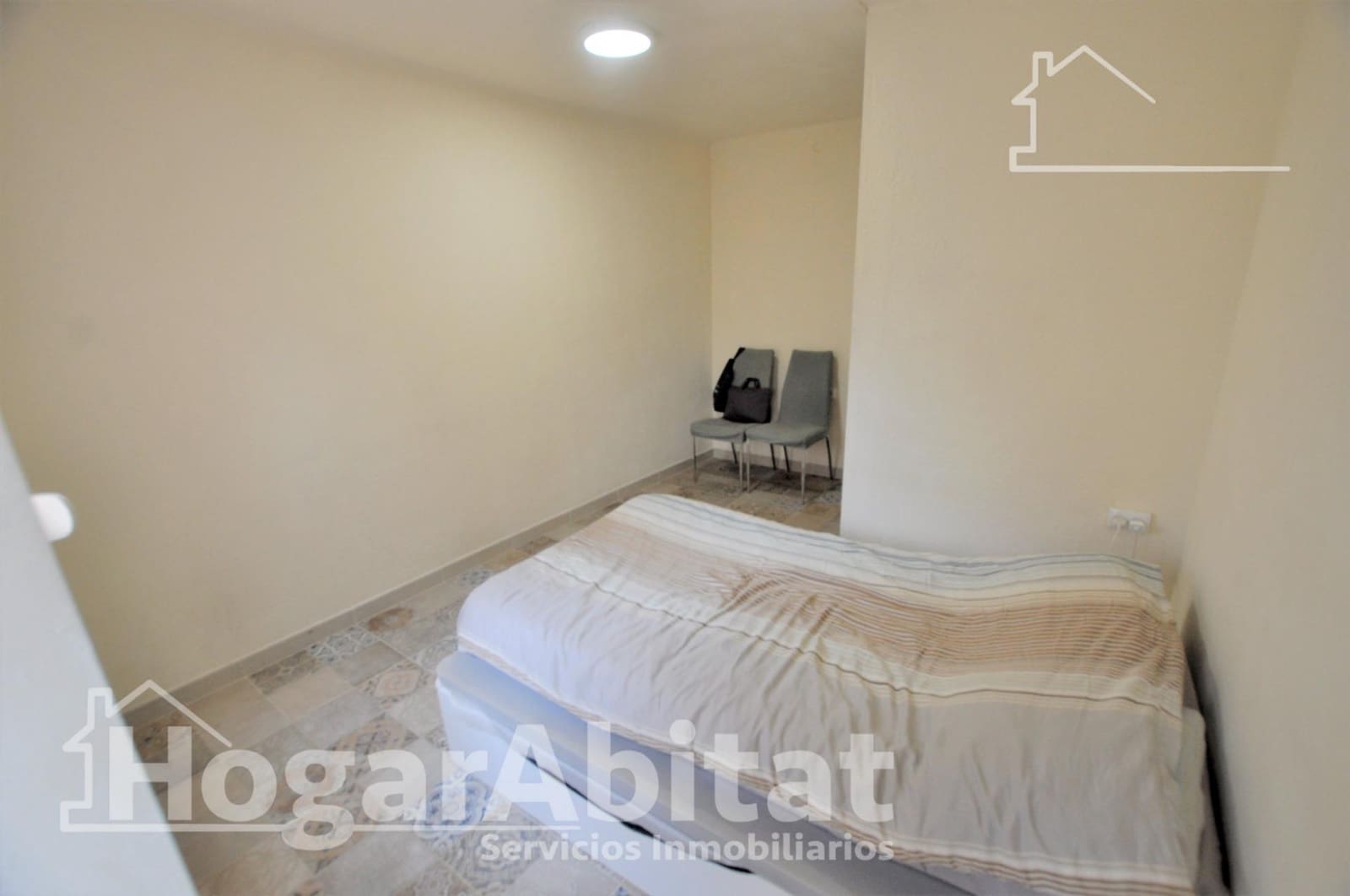 3 bedroom Flat for sale in Valencia city - € 158,000 (Ref: 9712011)