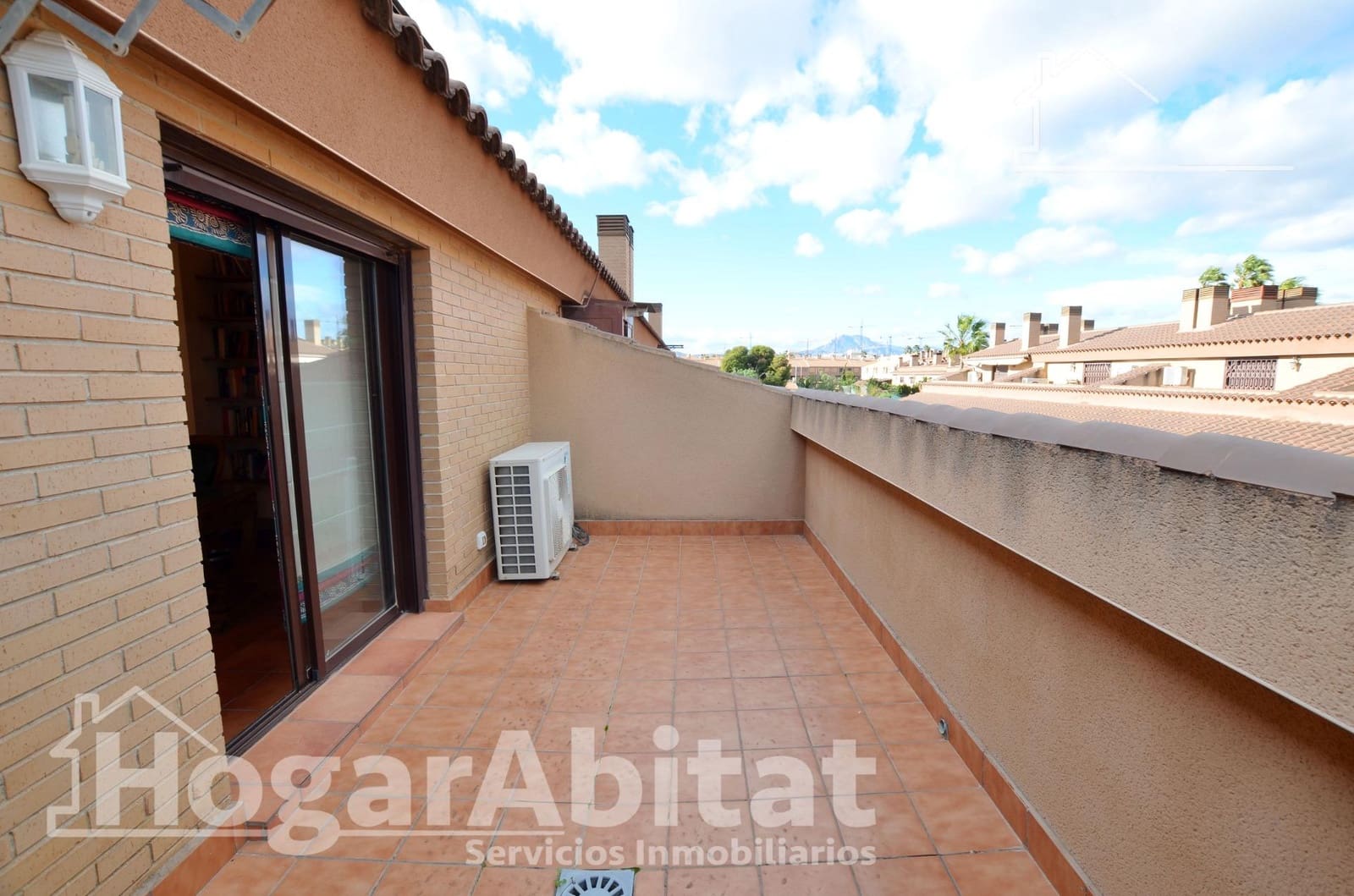 5 slaapkamer Rijtjeshuis te koop in San Juan de Alicante / Sant Joan d'Alacant met zwembad garage - € 470.000 (Ref: 9712020)