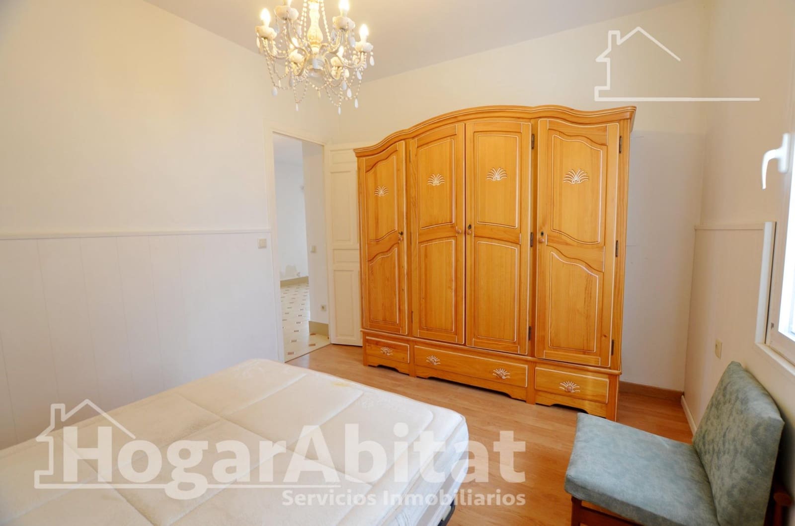 3 bedroom Villa for sale in Alicante / Alacant city with pool garage - € 315,000 (Ref: 9712027)