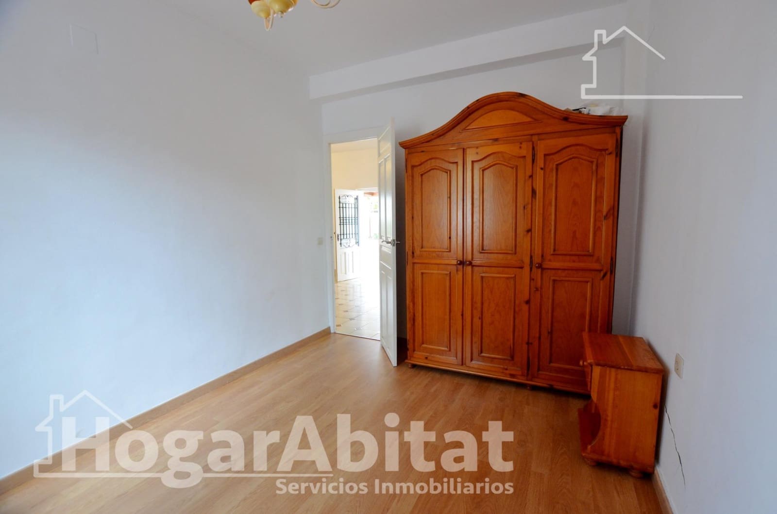 3 bedroom Villa for sale in Alicante / Alacant city with pool garage - € 315,000 (Ref: 9712027)