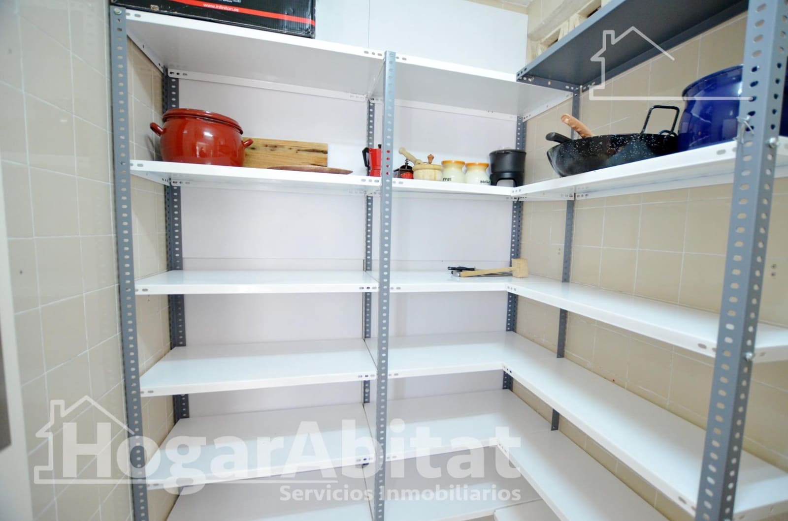 3 bedroom Villa for sale in Alicante / Alacant city with pool garage - € 315,000 (Ref: 9712027)