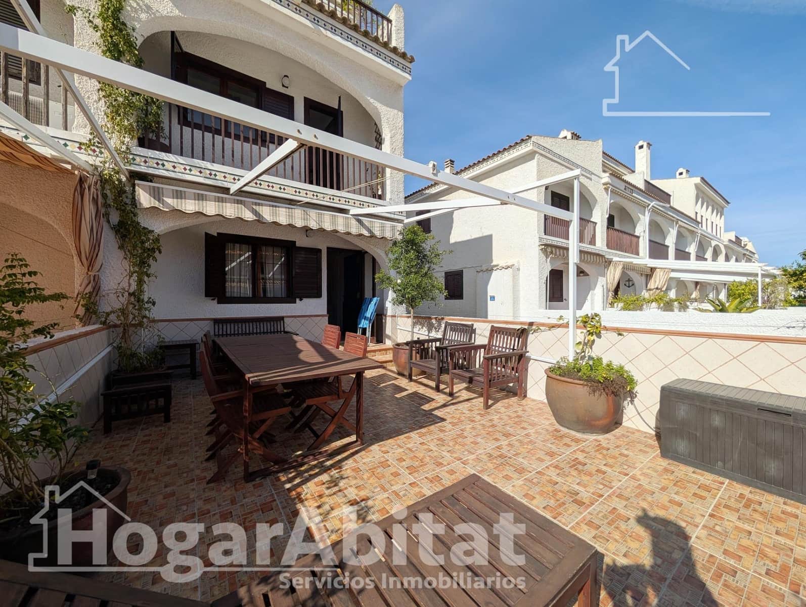 4 slaapkamer Rijtjeshuis te koop in Santa Pola met garage - € 325.000 (Ref: 9712039)