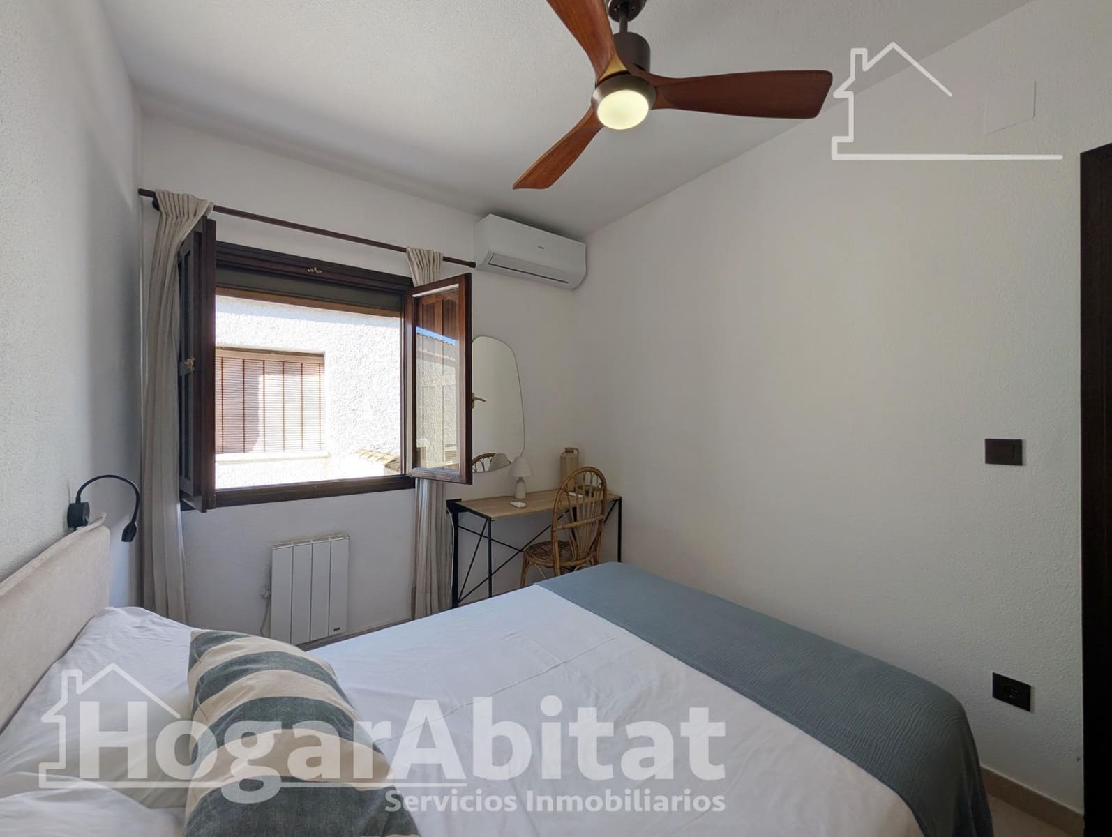 4 slaapkamer Rijtjeshuis te koop in Santa Pola met garage - € 325.000 (Ref: 9712039)