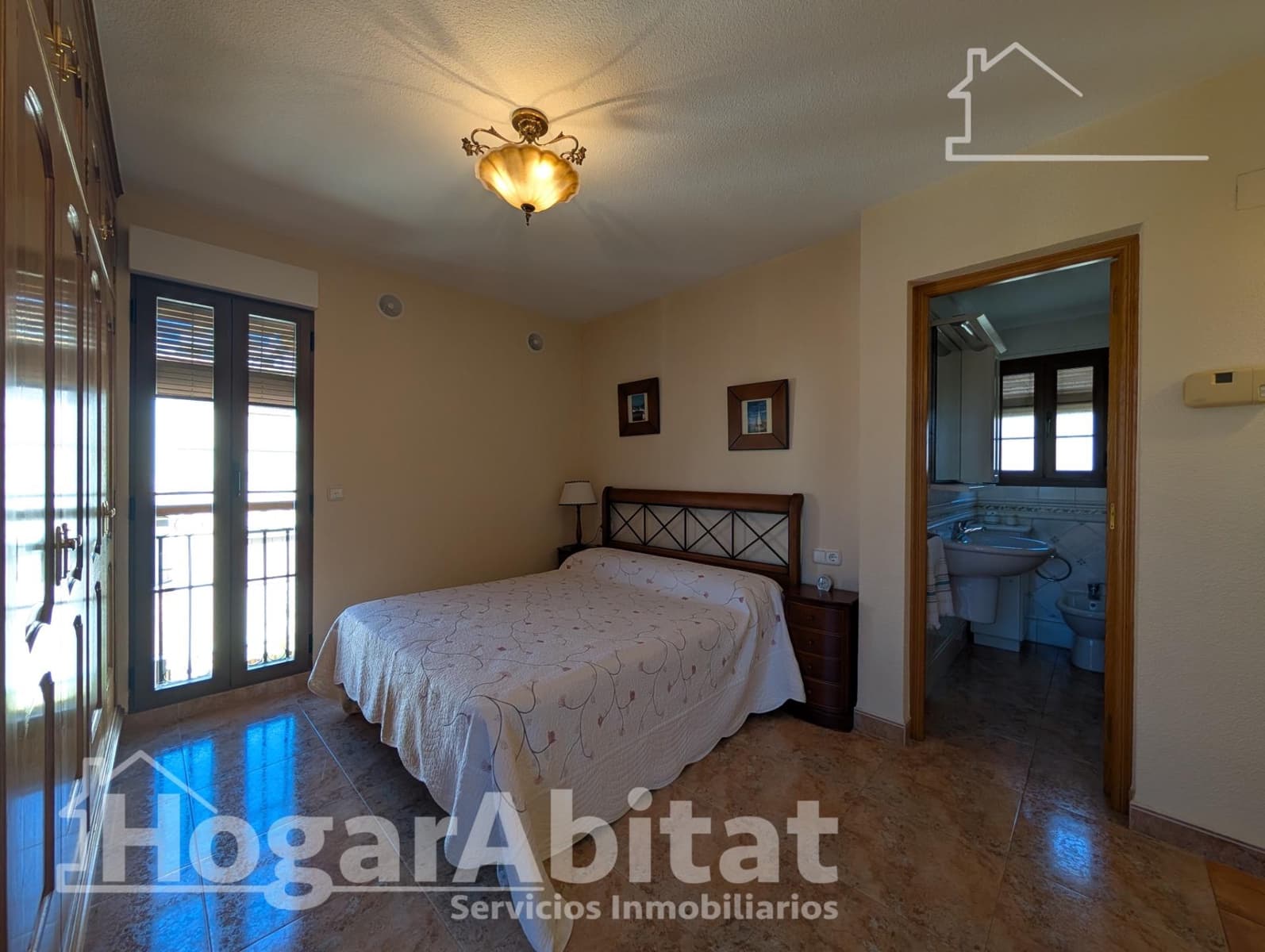 3 slaapkamer Rijtjeshuis te koop in Santa Pola met zwembad - € 380.000 (Ref: 9714981)
