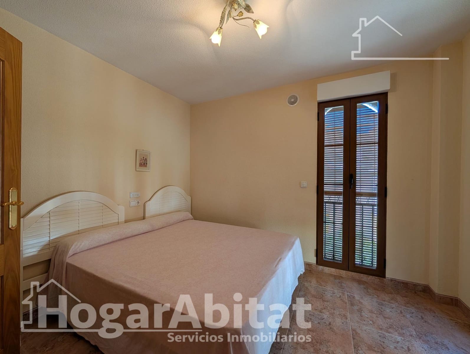 3 slaapkamer Rijtjeshuis te koop in Santa Pola met zwembad - € 380.000 (Ref: 9714981)