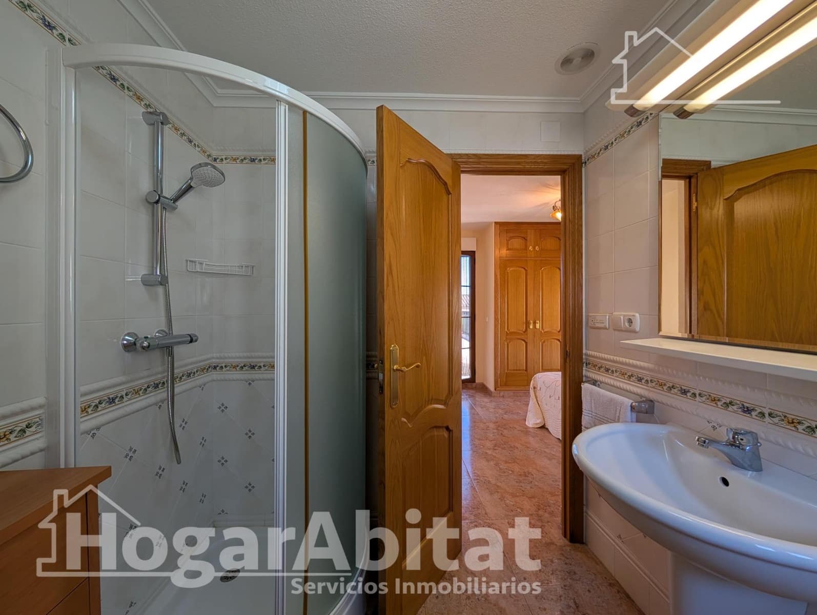 3 slaapkamer Rijtjeshuis te koop in Santa Pola met zwembad - € 380.000 (Ref: 9714981)