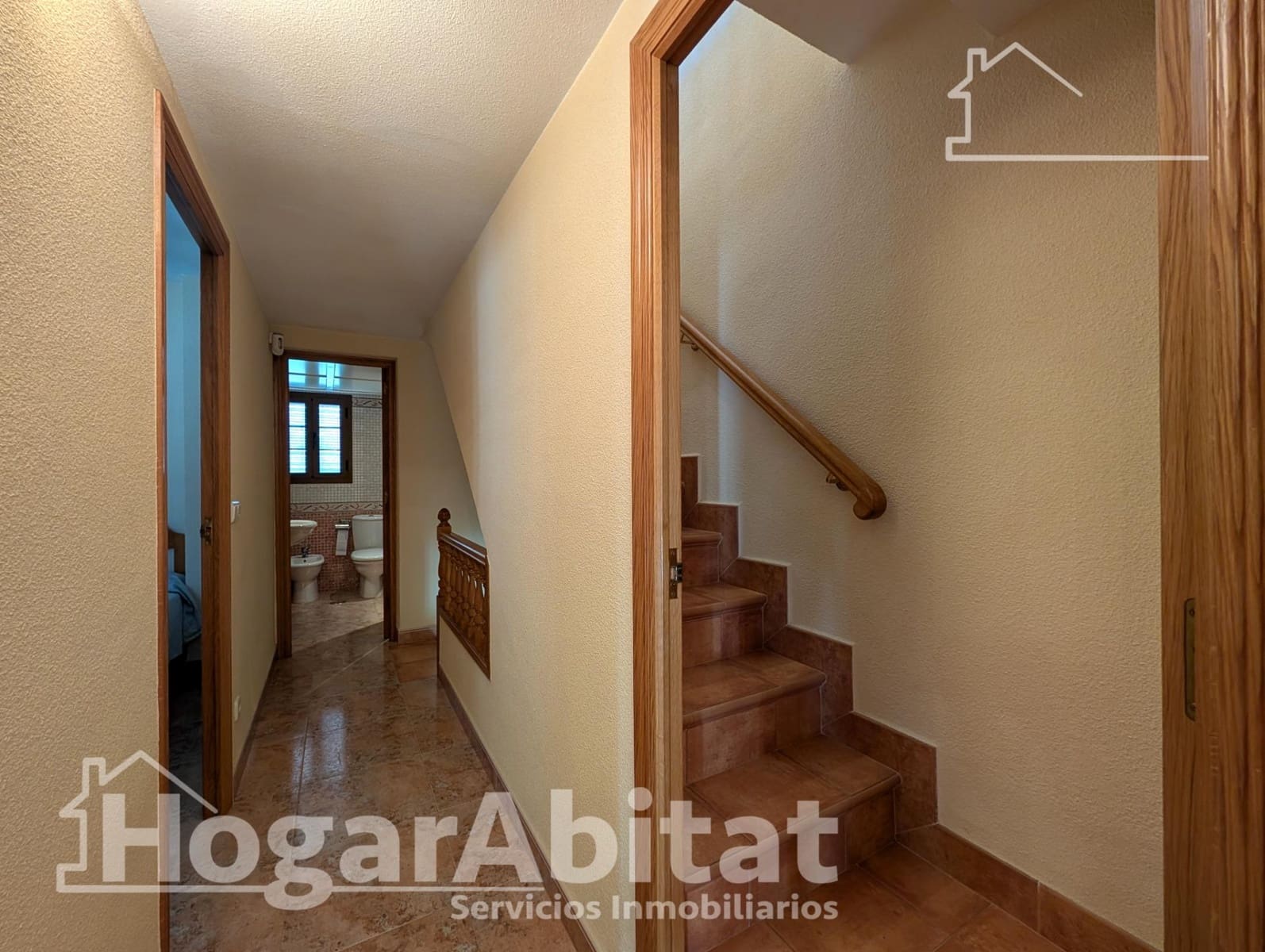 3 slaapkamer Rijtjeshuis te koop in Santa Pola met zwembad - € 380.000 (Ref: 9714981)