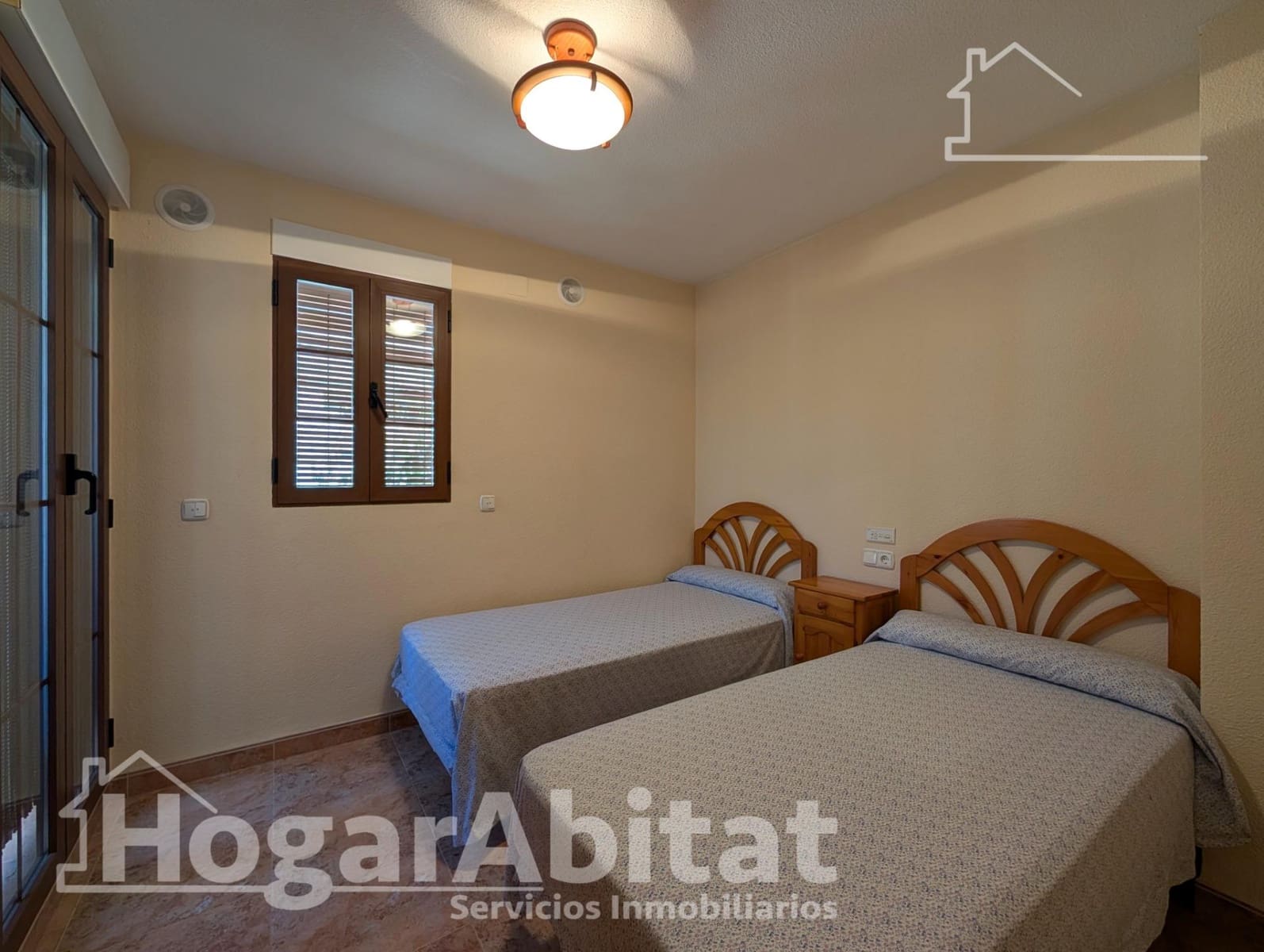 3 slaapkamer Rijtjeshuis te koop in Santa Pola met zwembad - € 380.000 (Ref: 9714981)