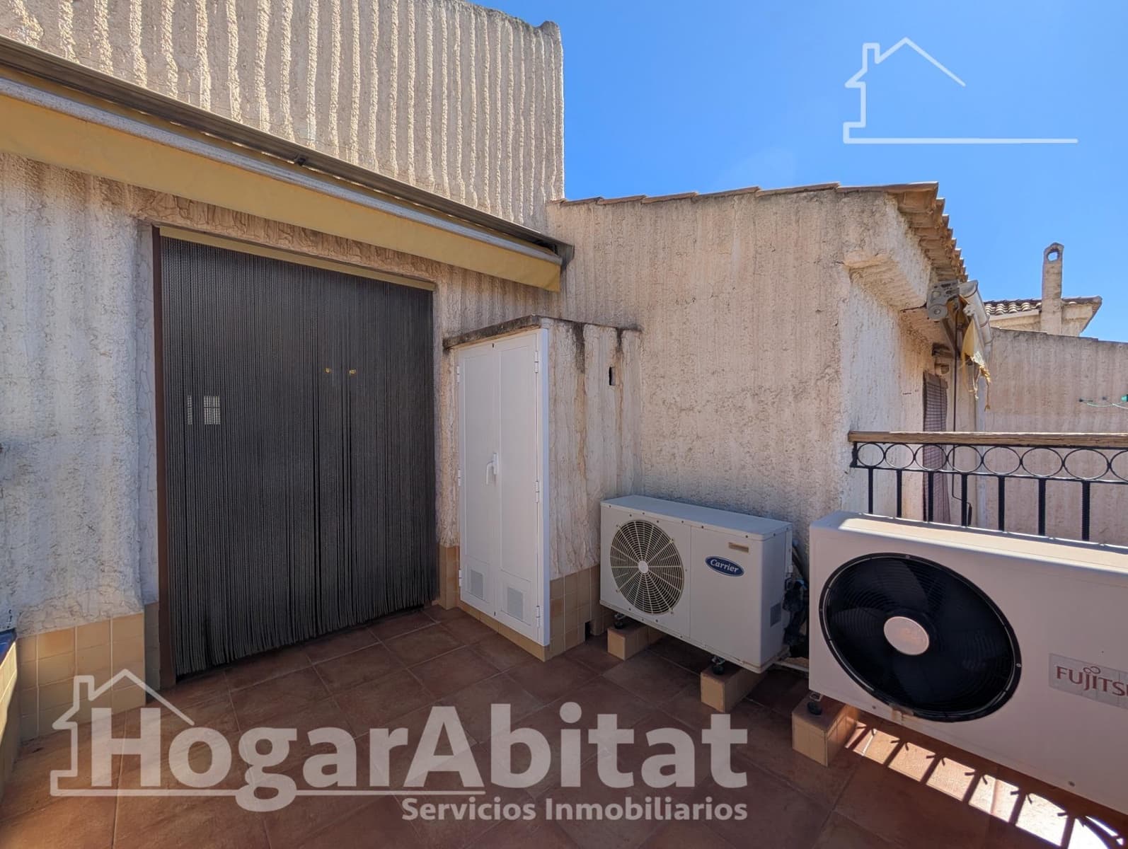 3 slaapkamer Rijtjeshuis te koop in Santa Pola met zwembad - € 380.000 (Ref: 9714981)