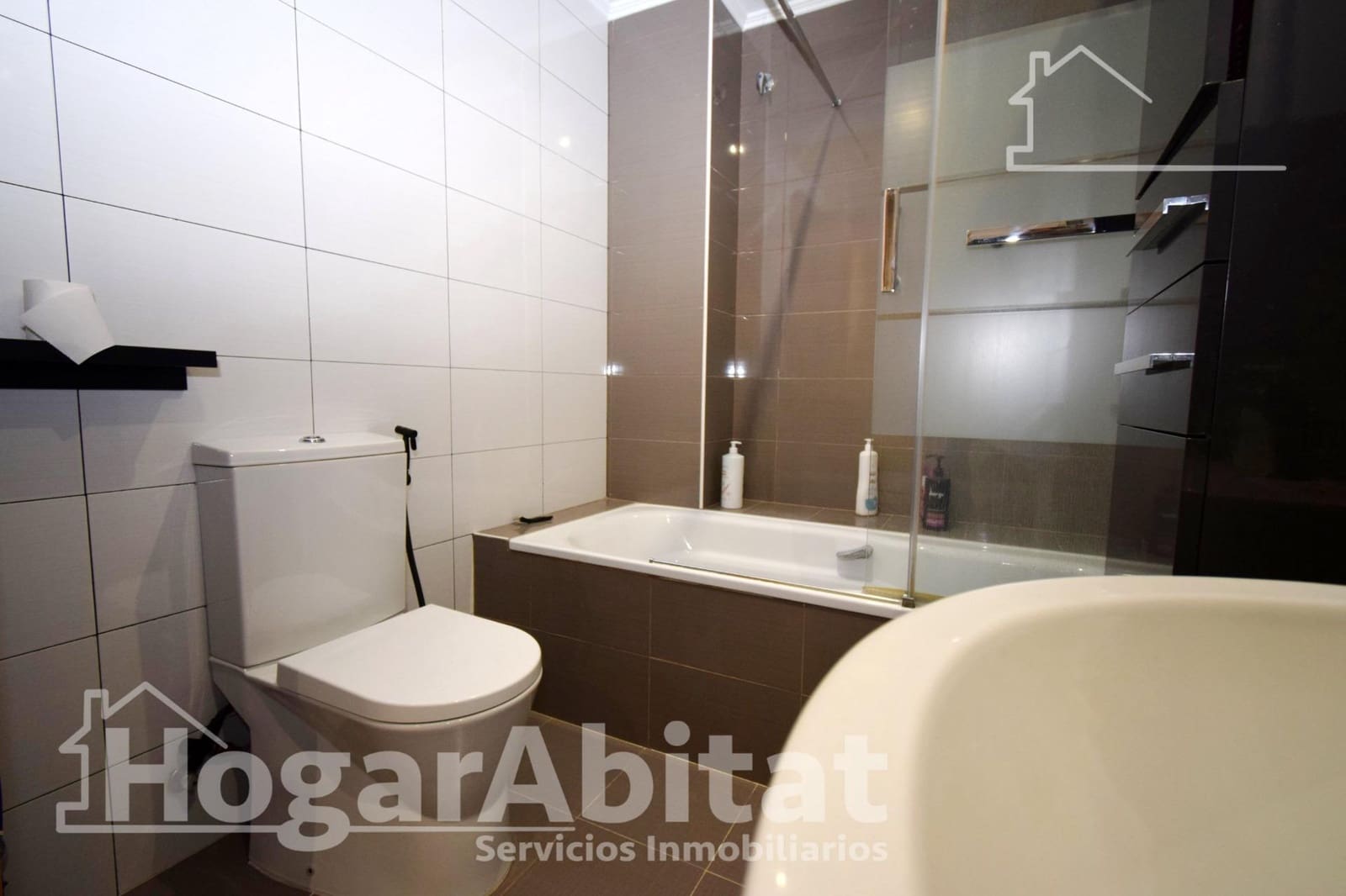 2 bedroom Flat for sale in Alfafar with garage - € 259,900 (Ref: 9720003)