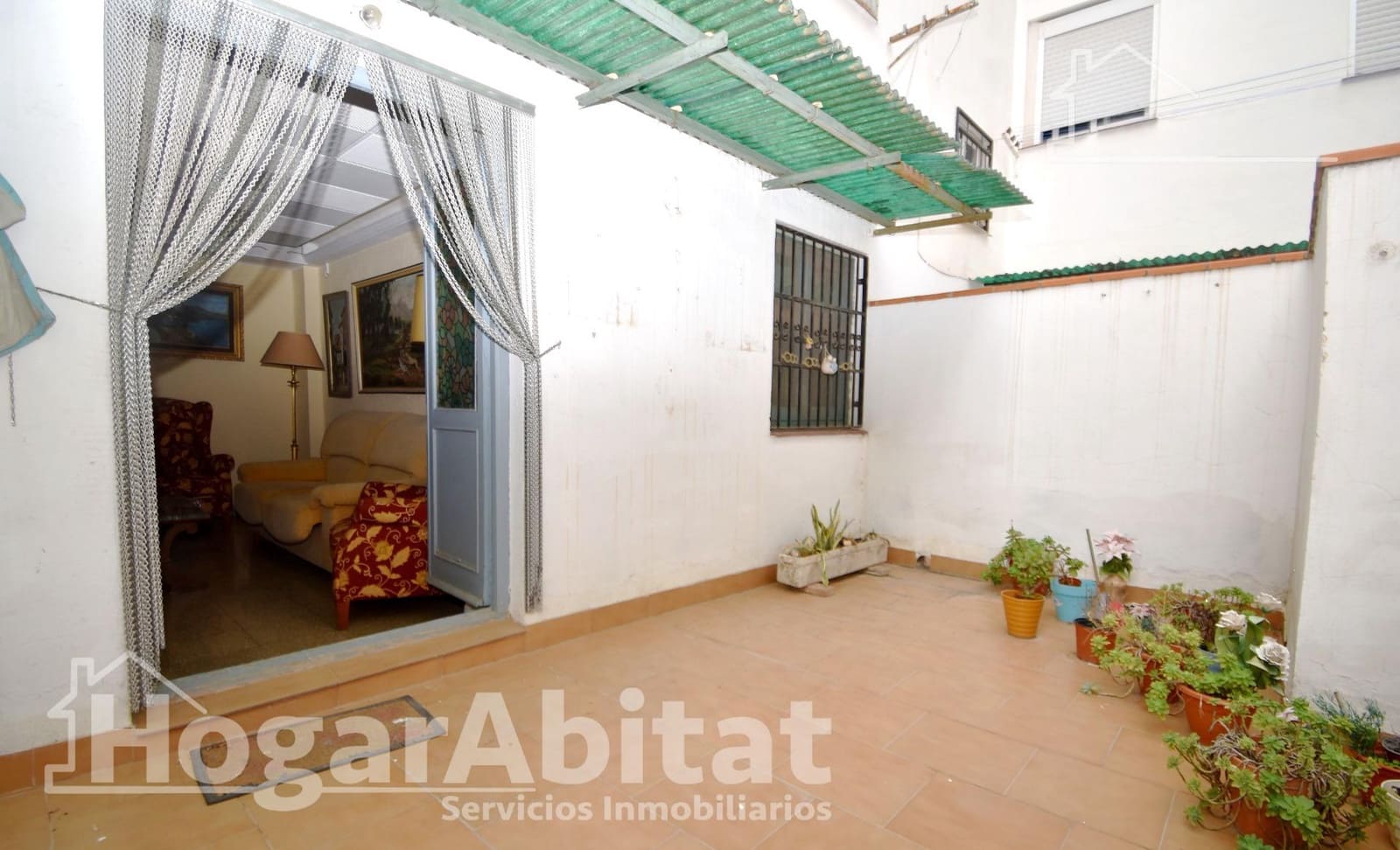 Piso de 4 habitaciones en València ciudad en venta - 345.000 € (Ref: 9720011)