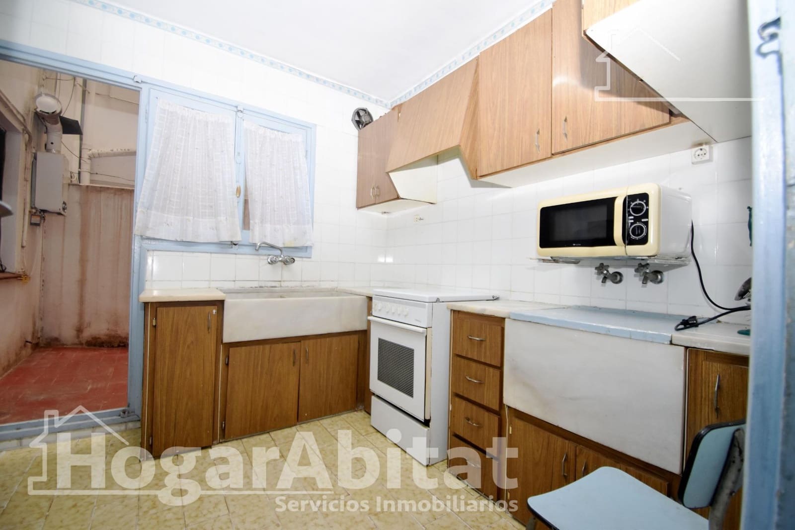 Piso de 4 habitaciones en València ciudad en venta - 345.000 € (Ref: 9720011)