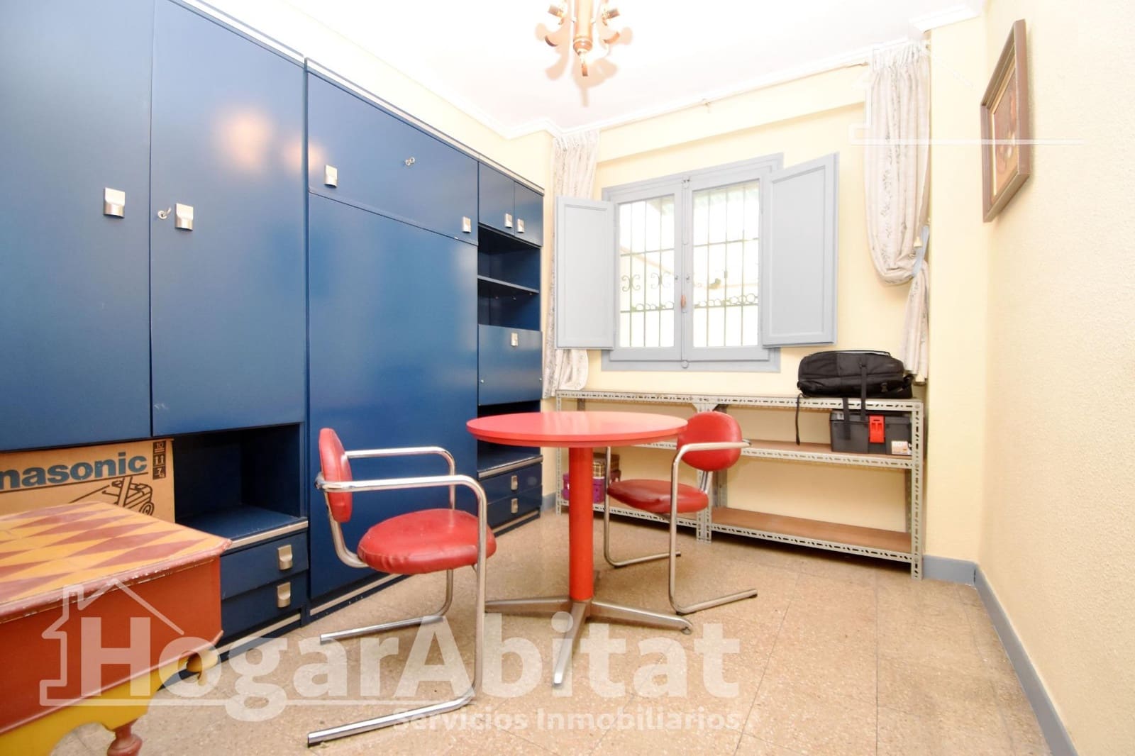 Piso de 4 habitaciones en València ciudad en venta - 345.000 € (Ref: 9720011)