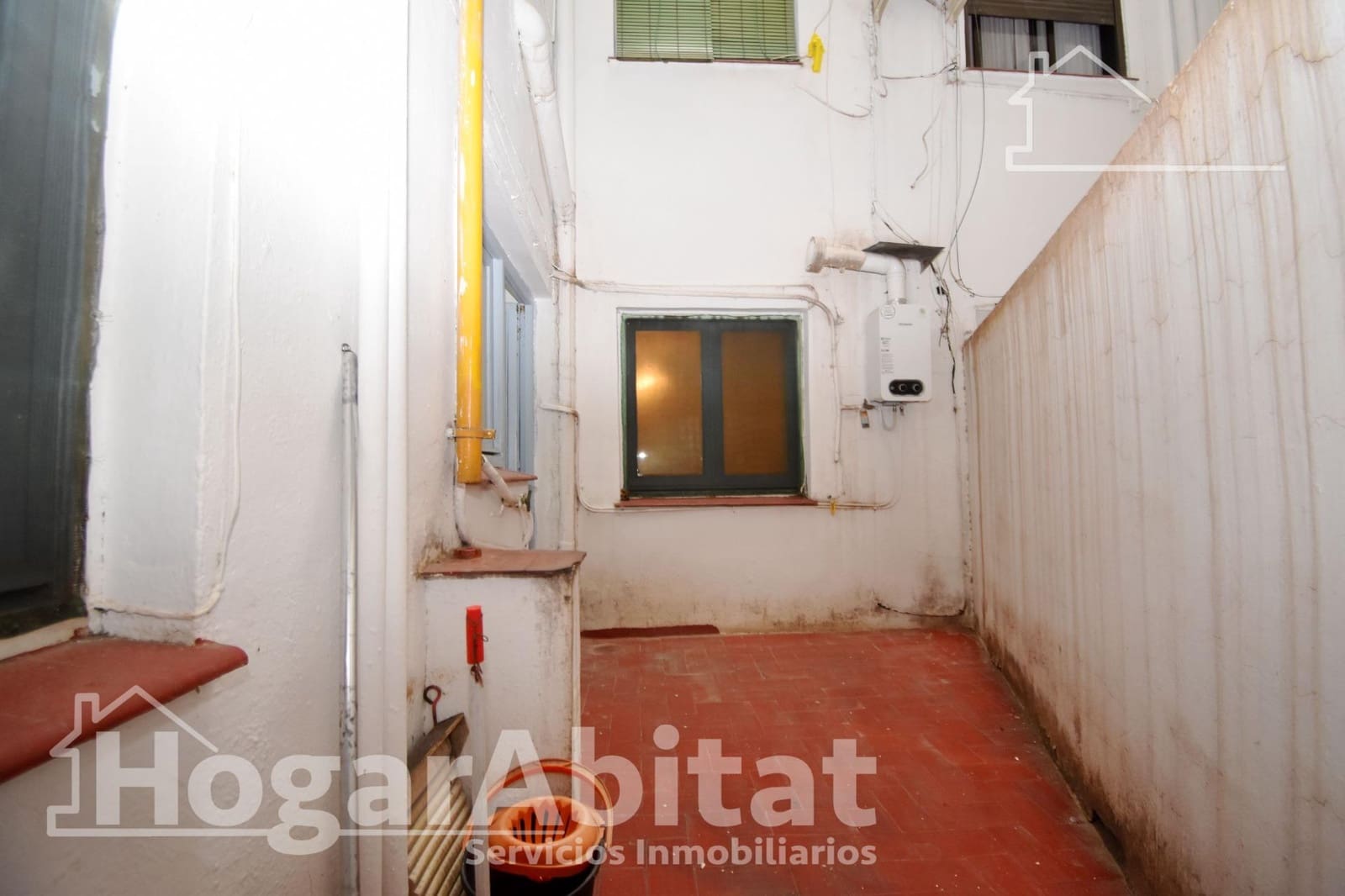 Piso de 4 habitaciones en València ciudad en venta - 345.000 € (Ref: 9720011)